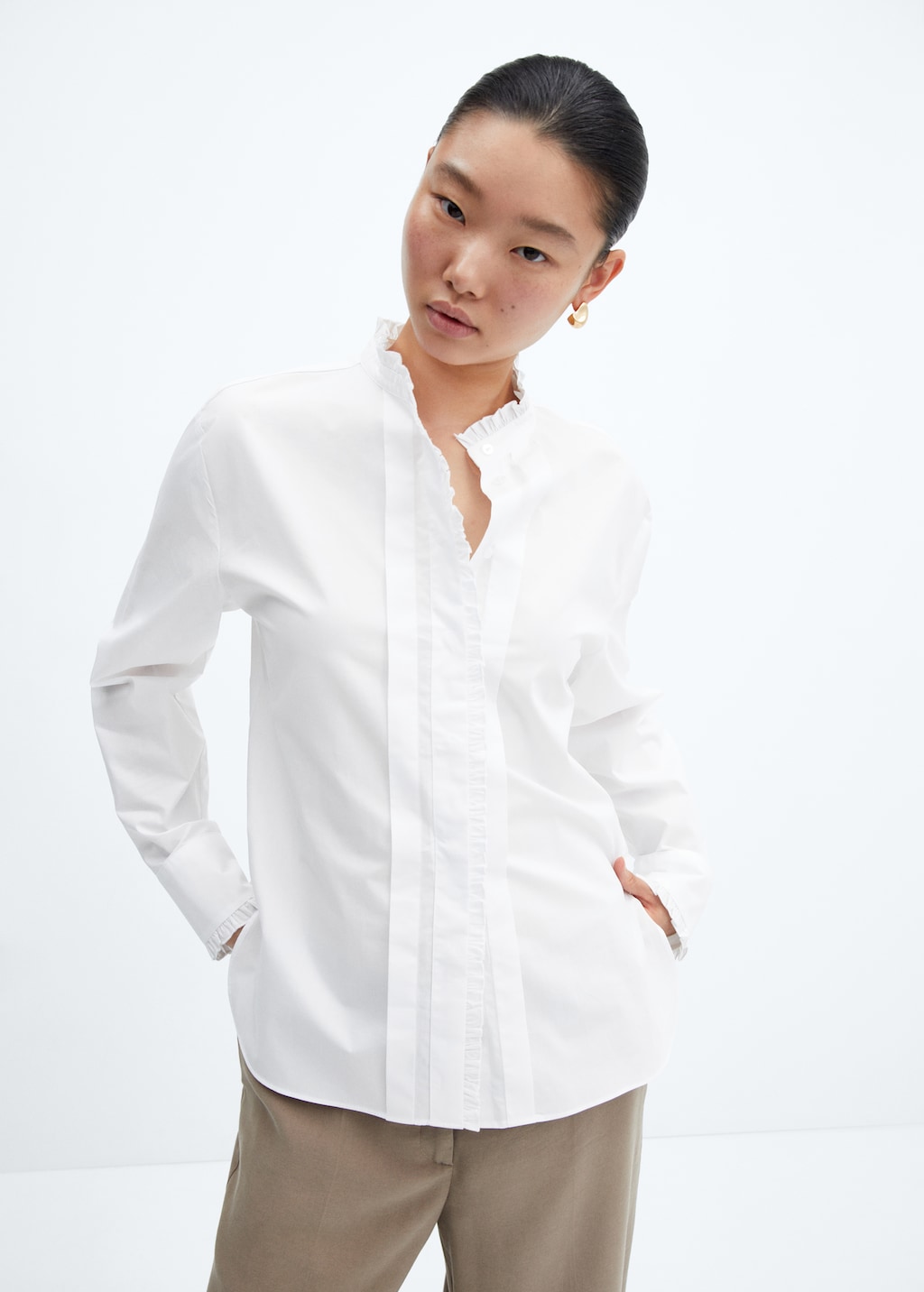 Shirt with frilly trim - Medium plane