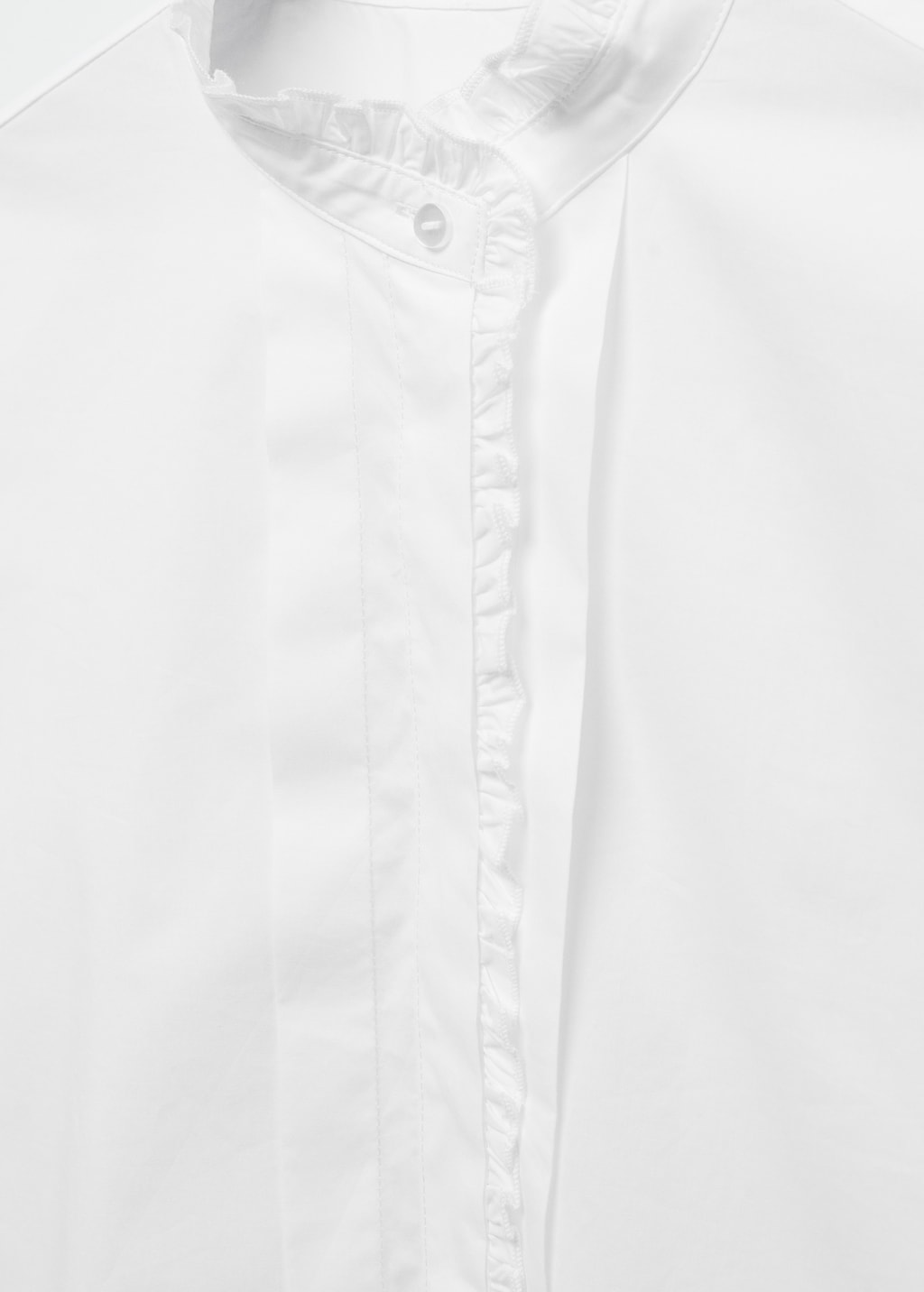 Shirt with frilly trim - Details of the article 8