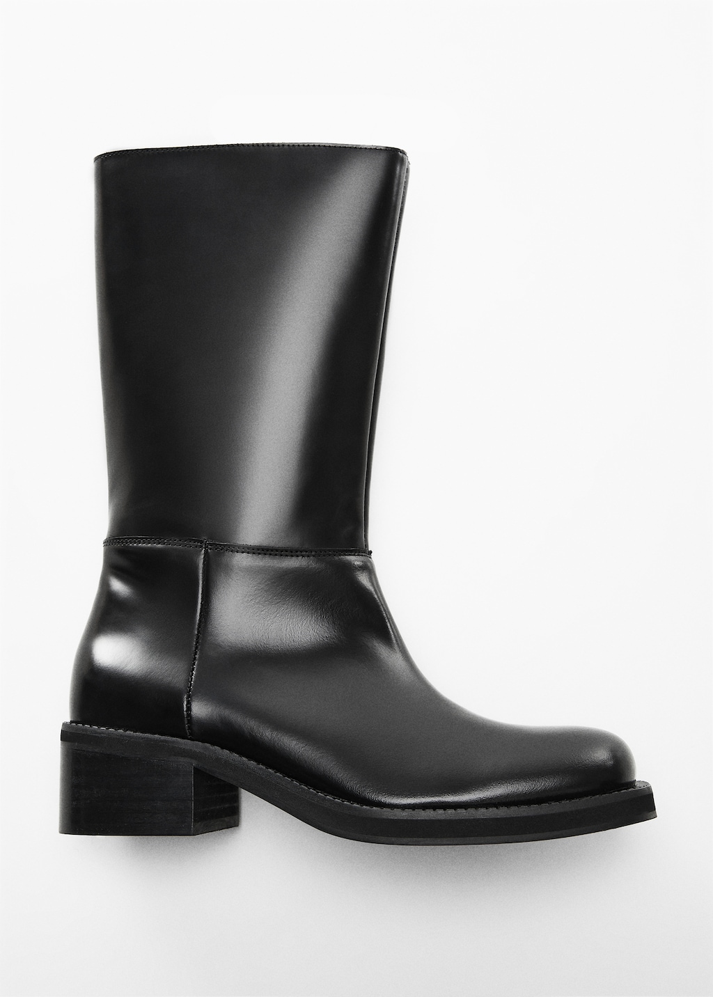 Leather boots with zip closure - Details of the article 5