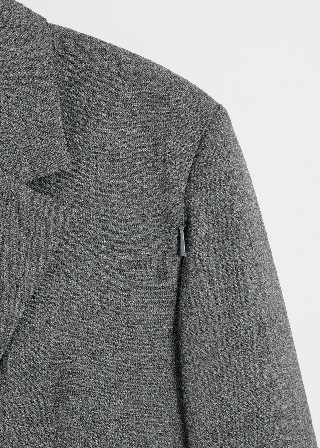 Tailored jacket with open zip sleeves - Details of the article 8