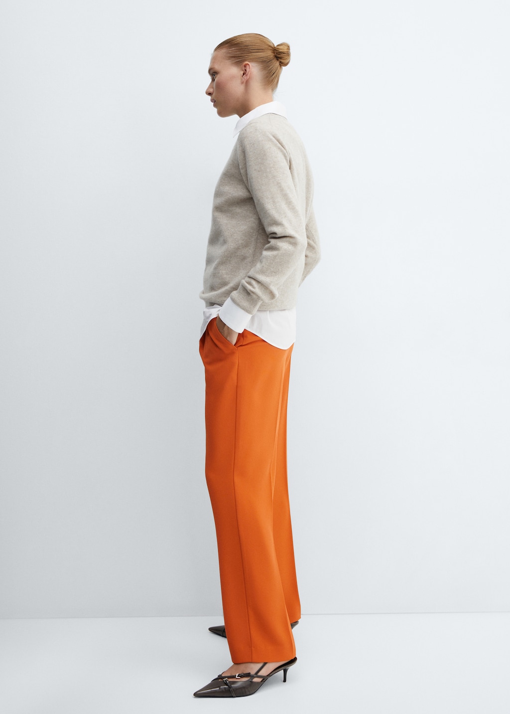 Straight-fit pleated trousers - Details of the article 2