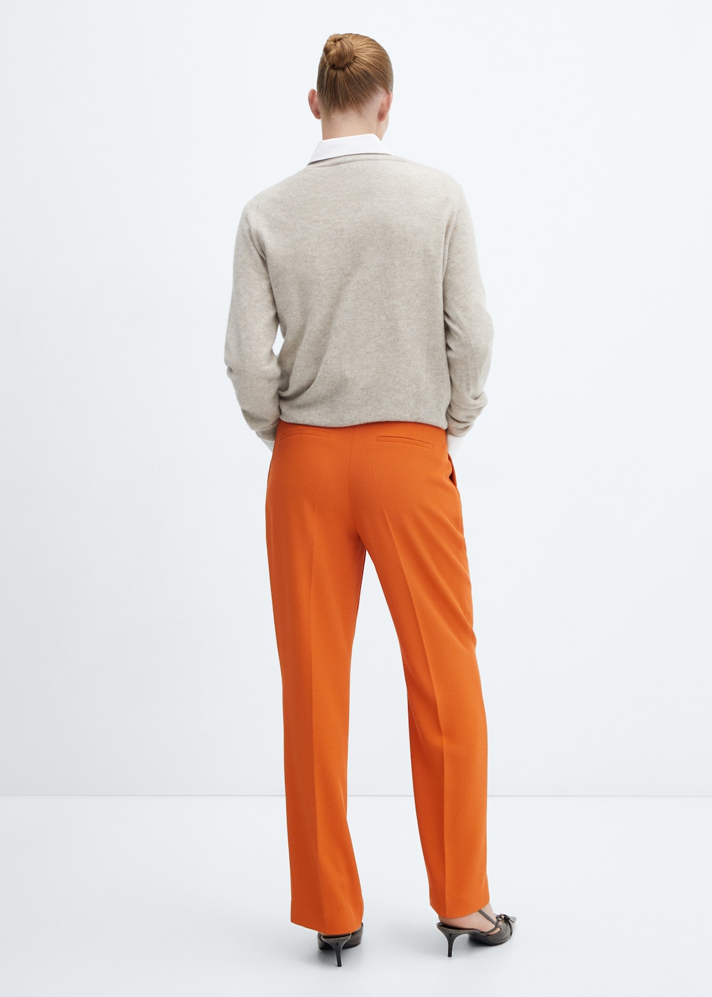 Straight-fit pleated trousers - Reverse of the article