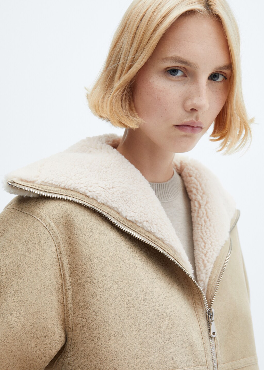 Shearling-lined coat with zip - Details of the article 1