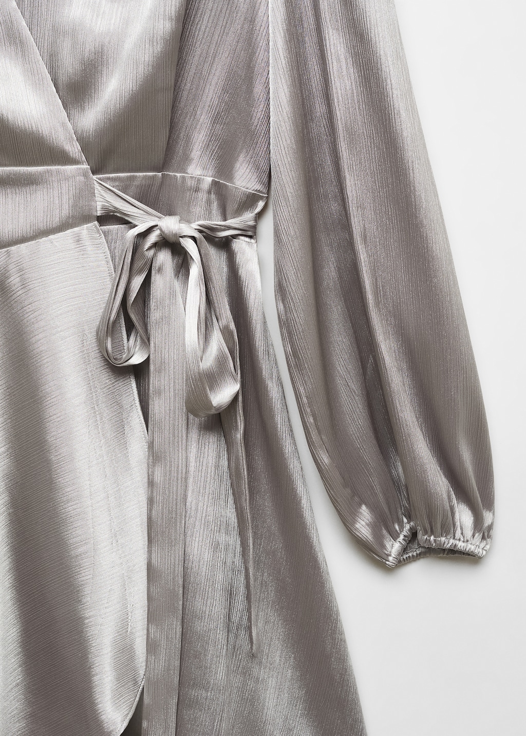 Wrapped satin dress - Details of the article 8