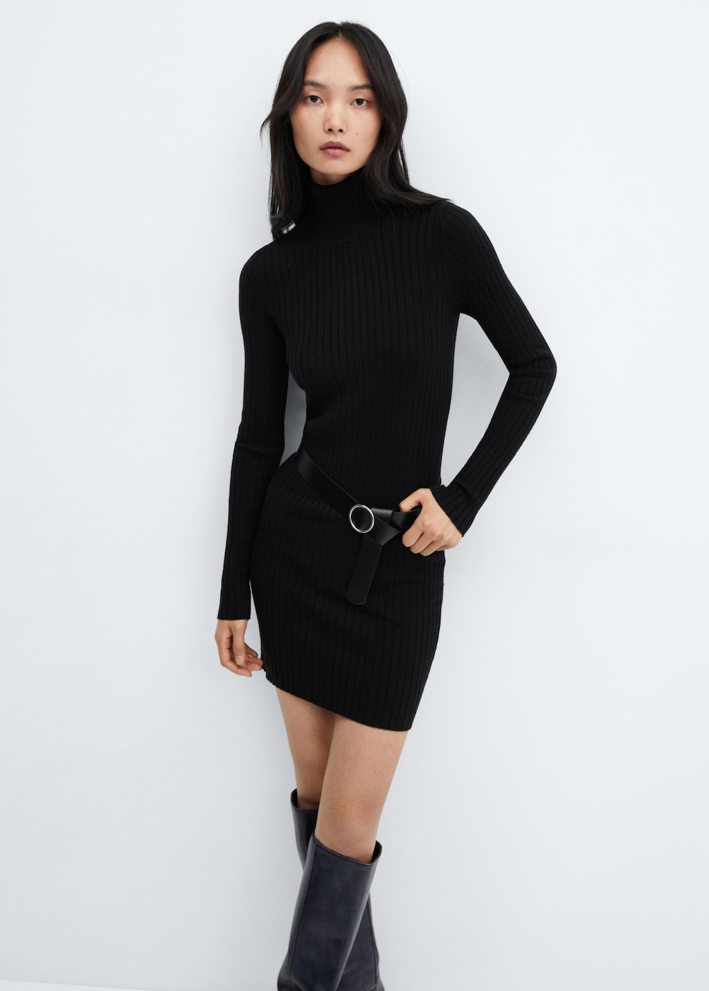 Fitted turtleneck dress - Details of the article 2