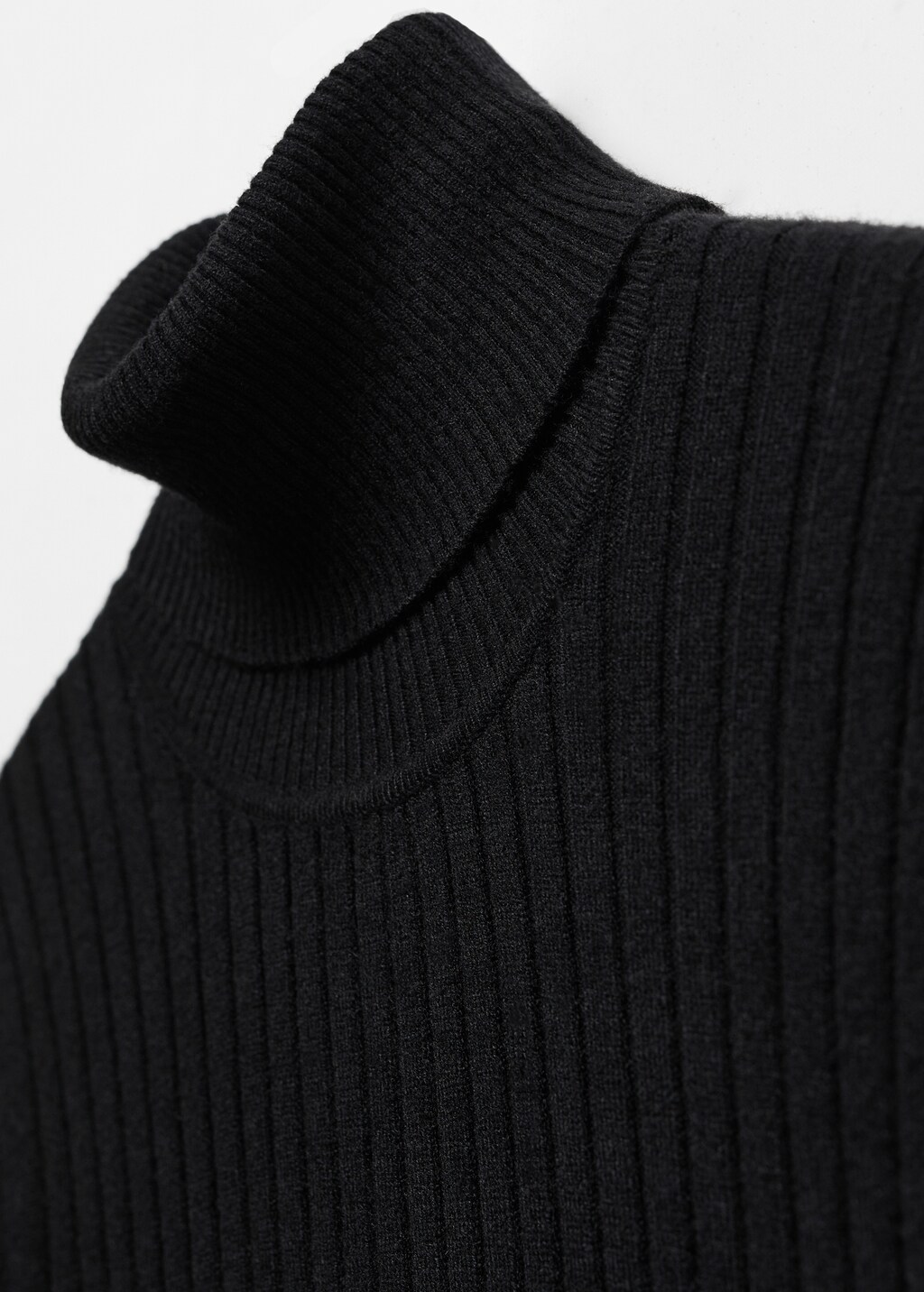 Fitted turtleneck dress - Details of the article 8