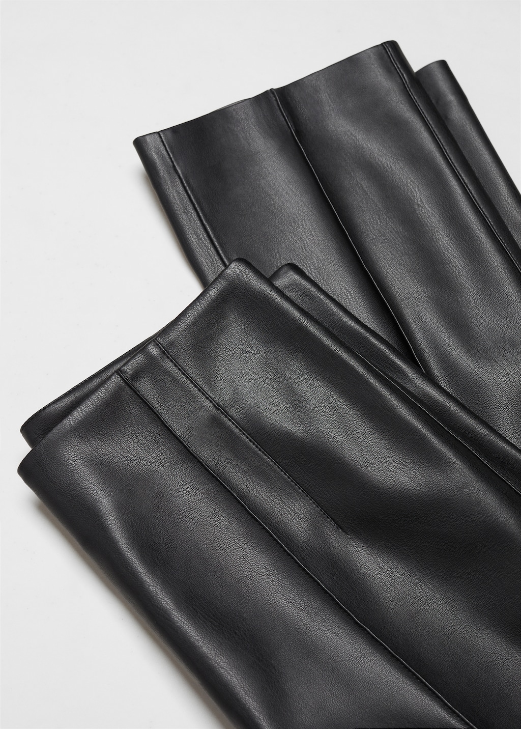 Leather-effect skinny trousers - Details of the article 8