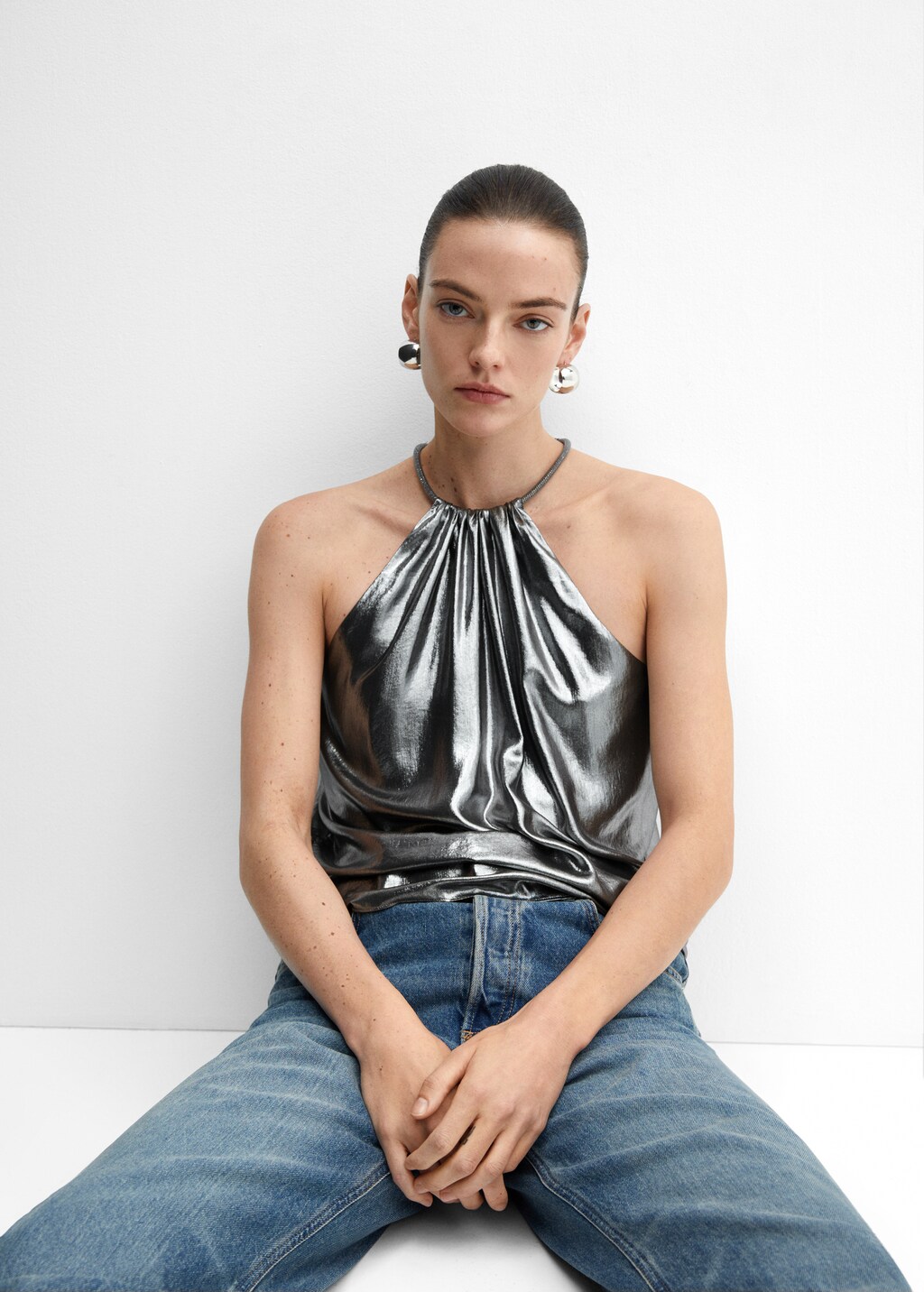 Metallic top with rigid neck - Details of the article 2