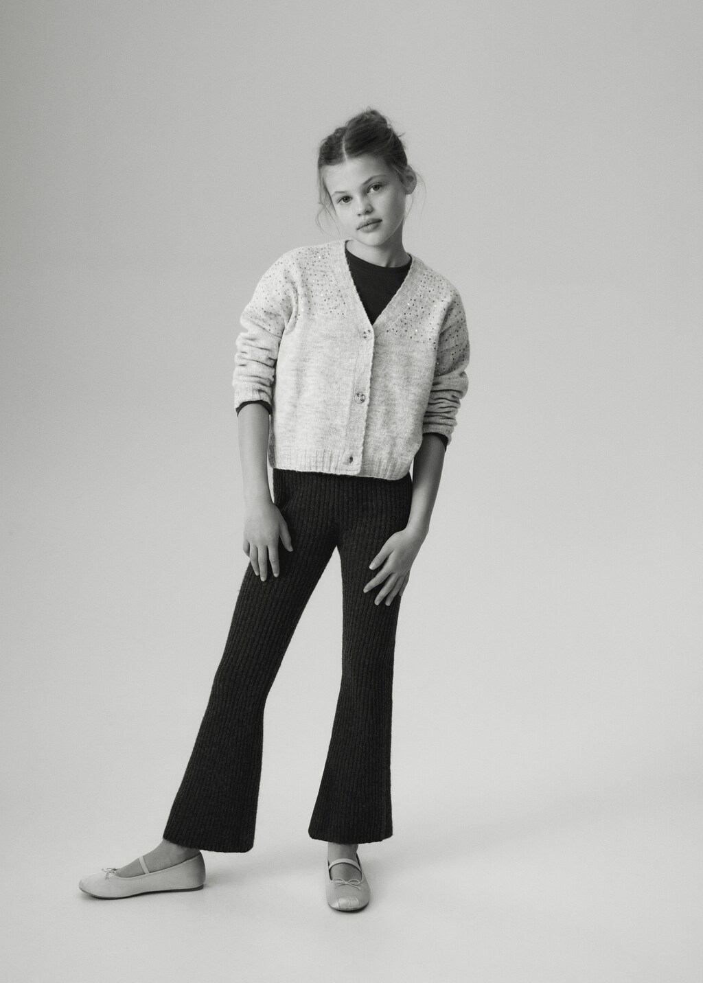 Flared knitted trousers - Details of the article 6