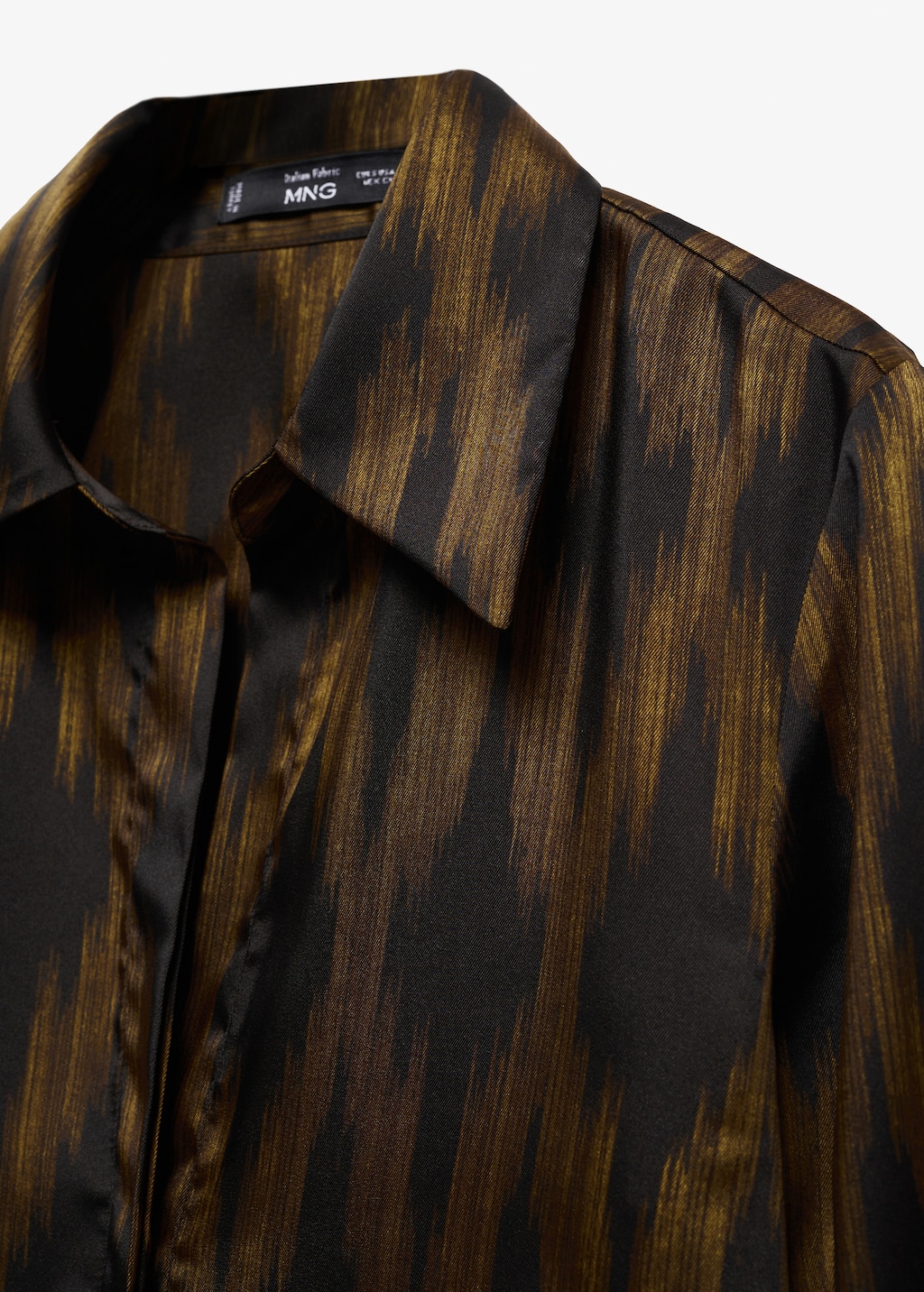 Satin print shirt - Details of the article 8