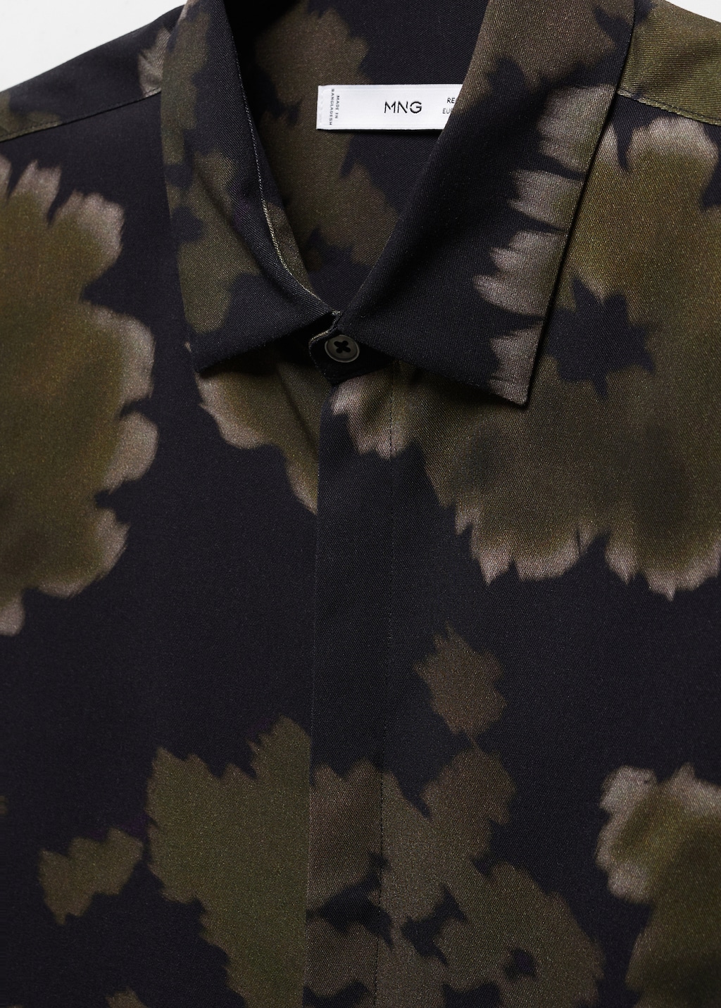 Printed flowy shirt - Details of the article 8