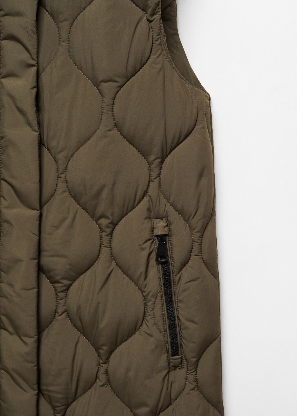 Long quilted vest - Details of the article 0