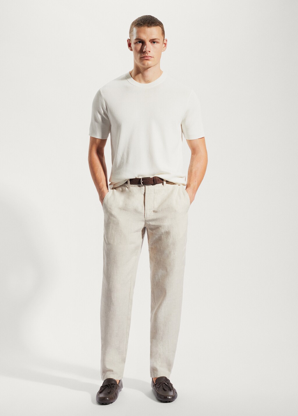 Slim-fit 100% linen trousers - General plane