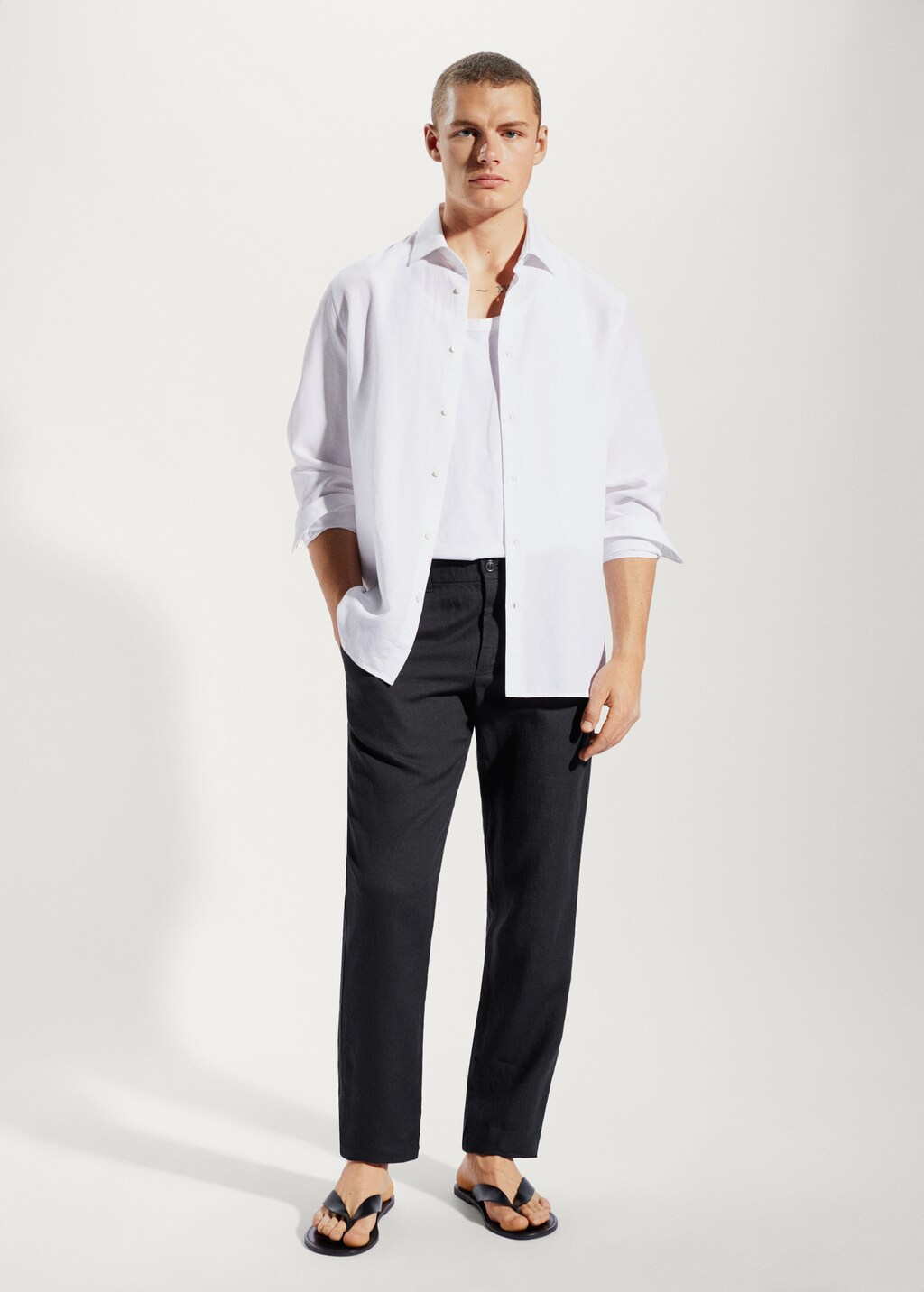 Slim-fit 100% linen trousers - General plane