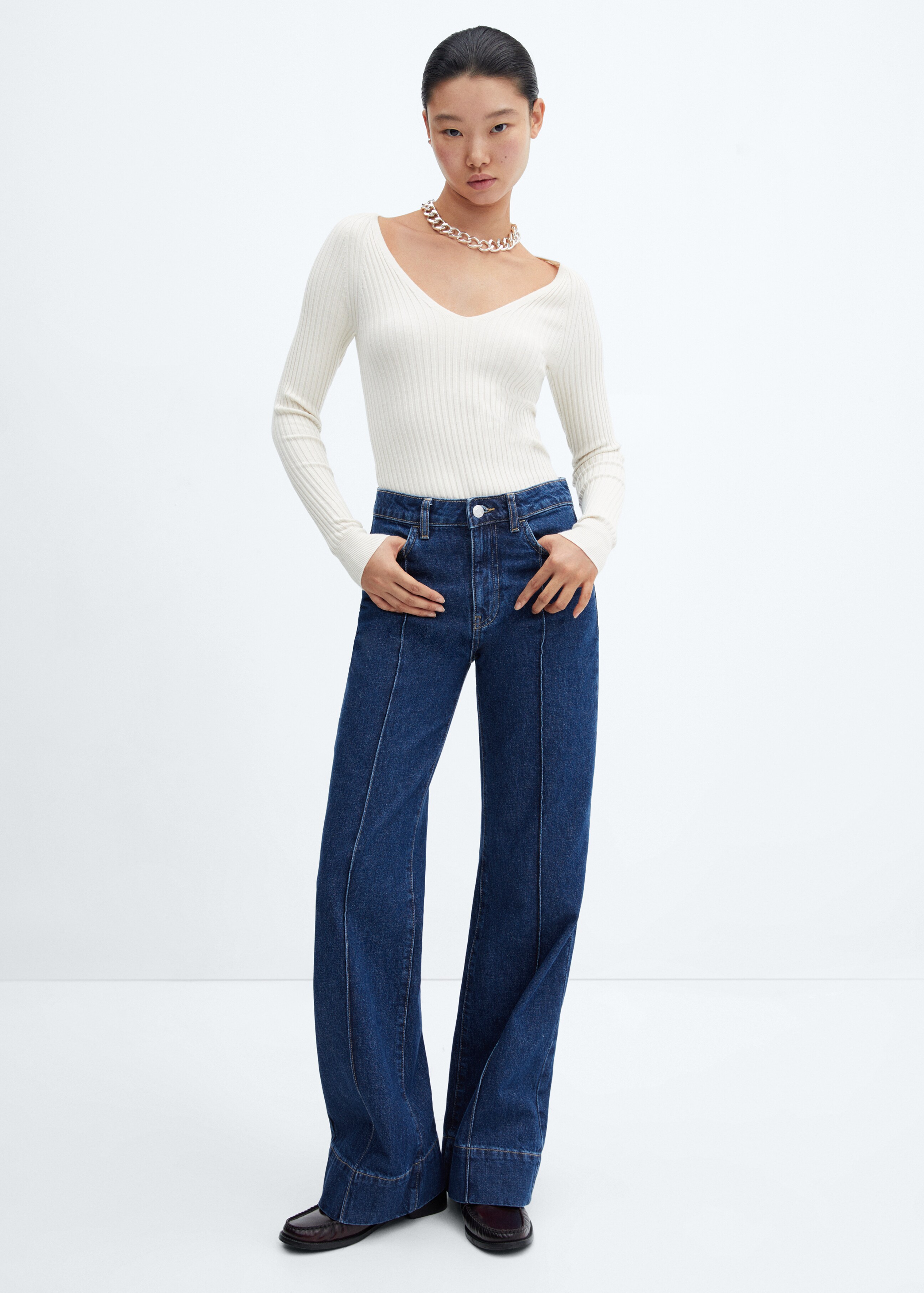 Wideleg jeans with decorative seams - General plane