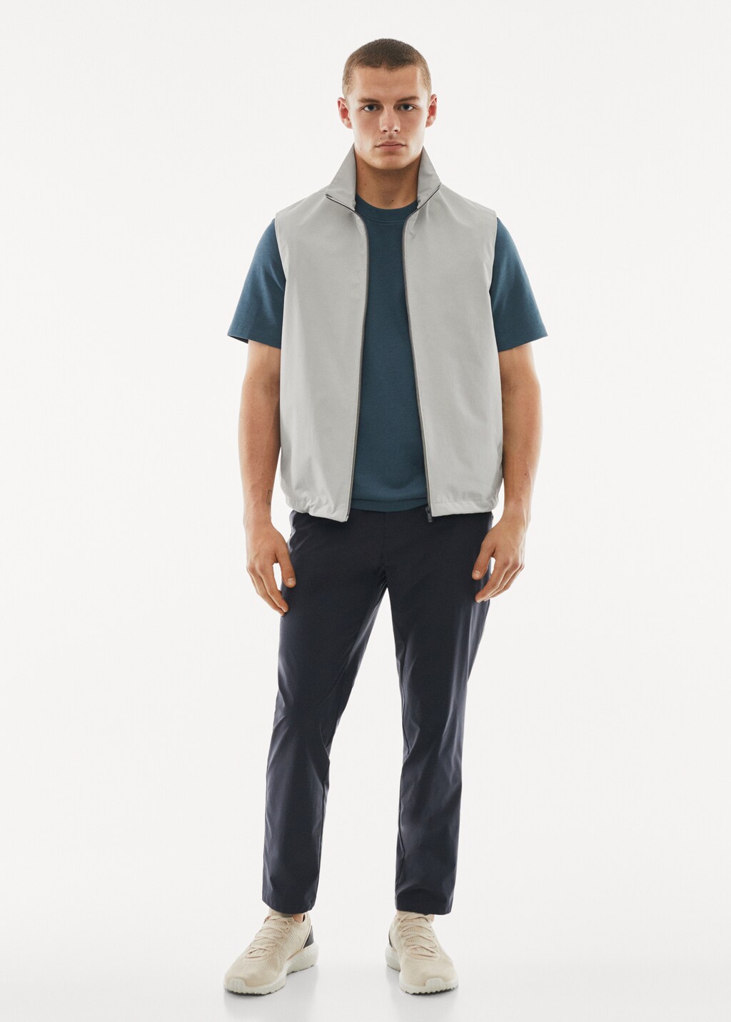 Water-repellent technical gilet - General plane