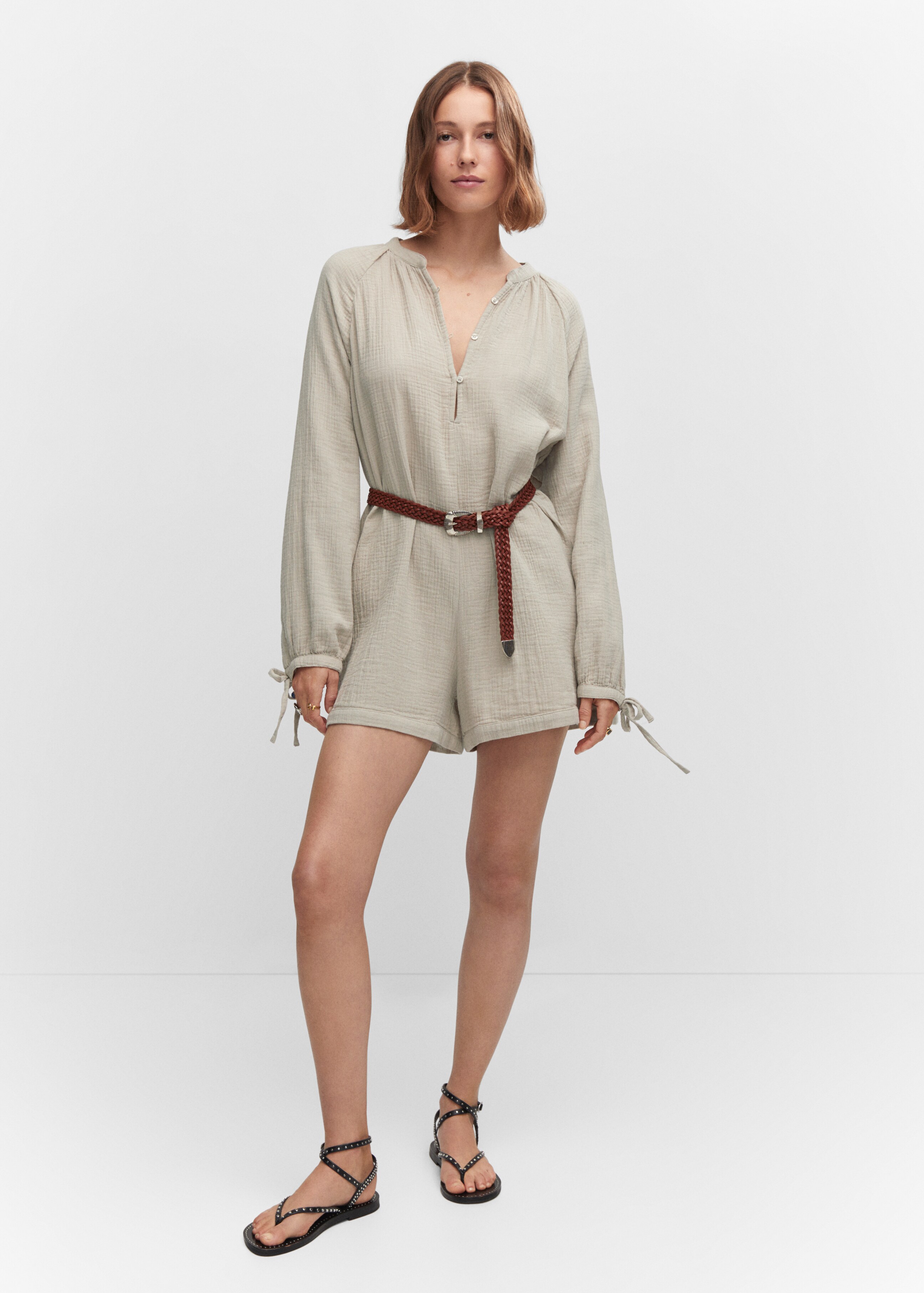 Short jumpsuit with buttons - General plane
