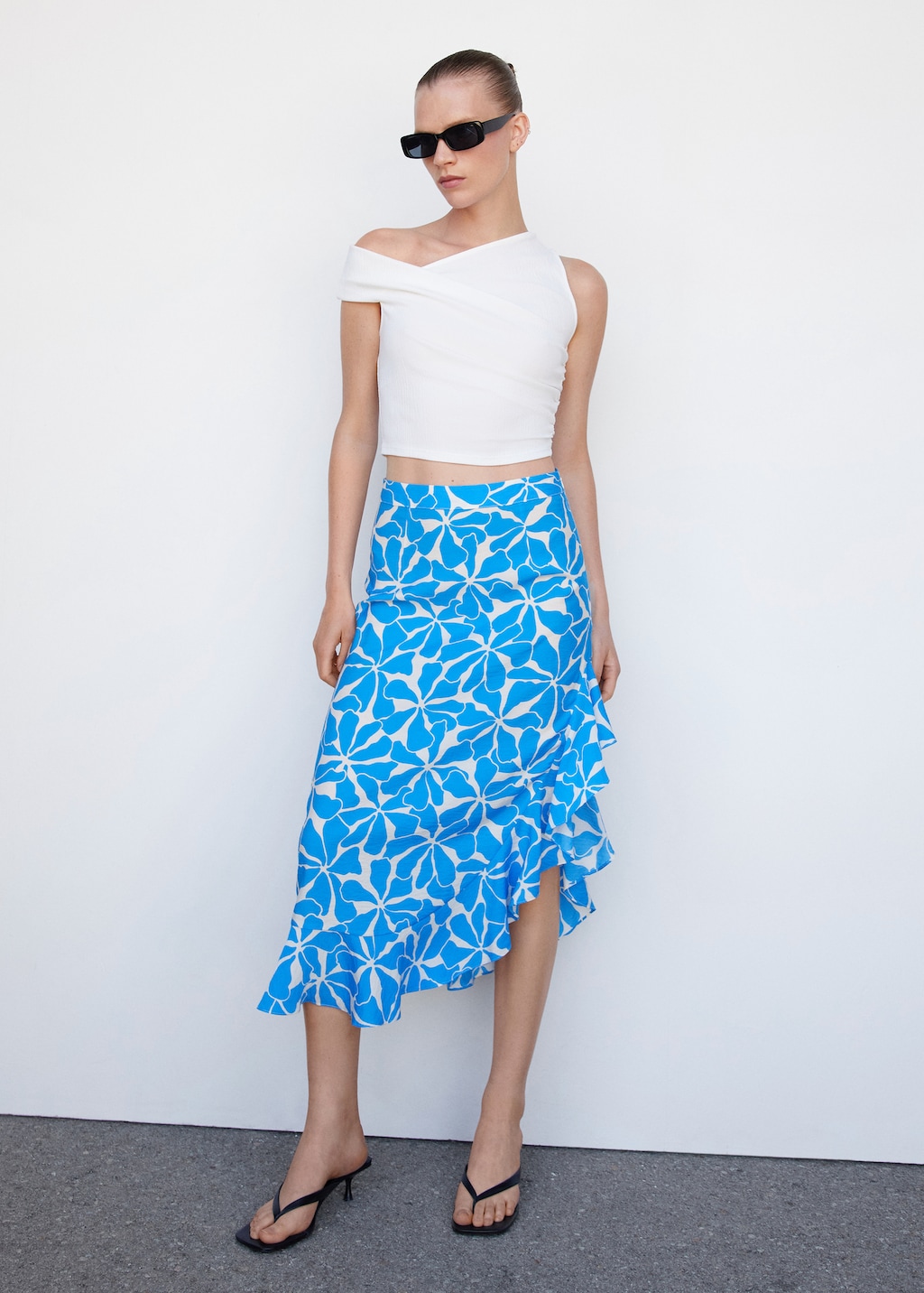 Asymmetrical printed skirt - General plane