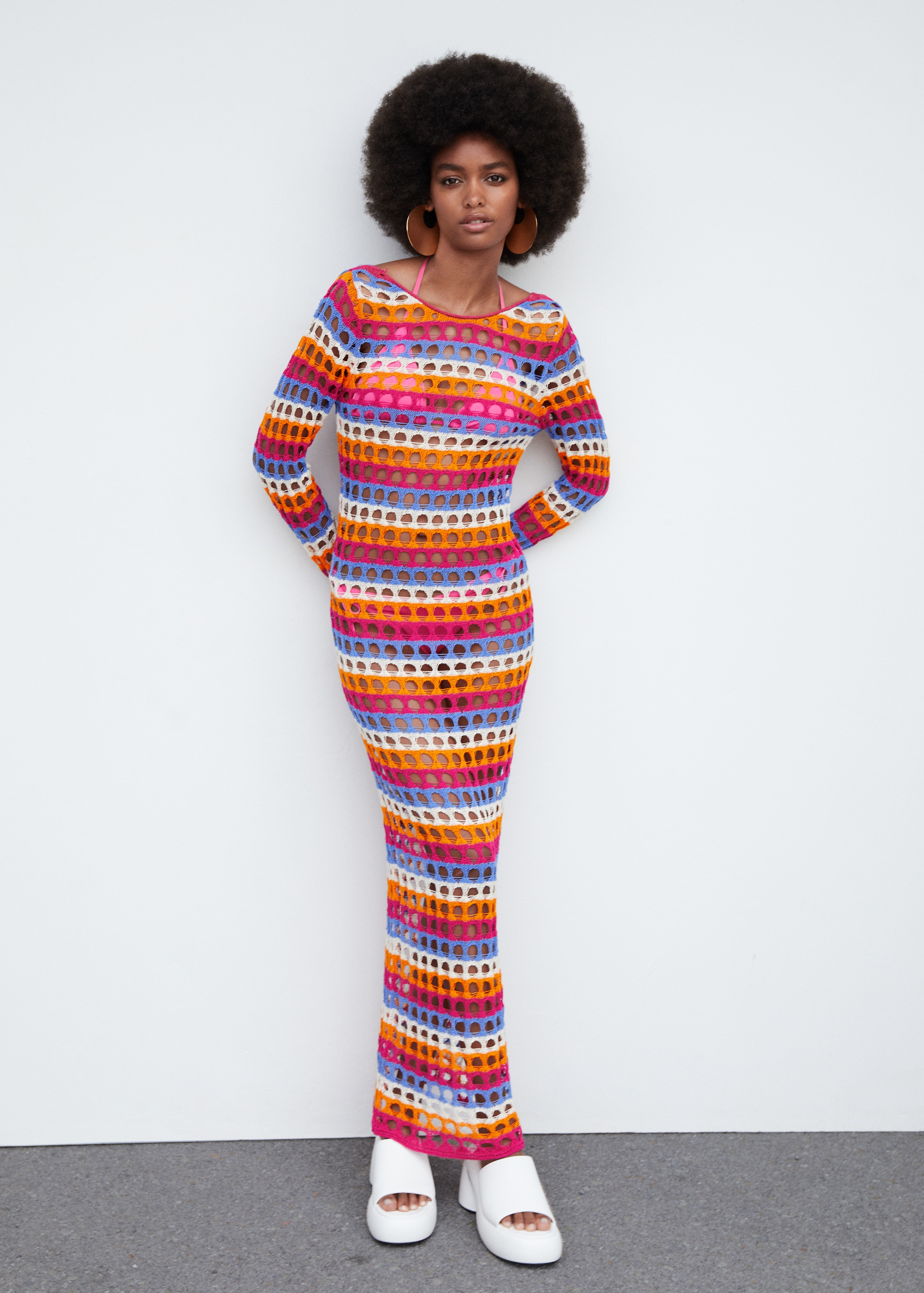 Multi-coloured crochet dress - General plane