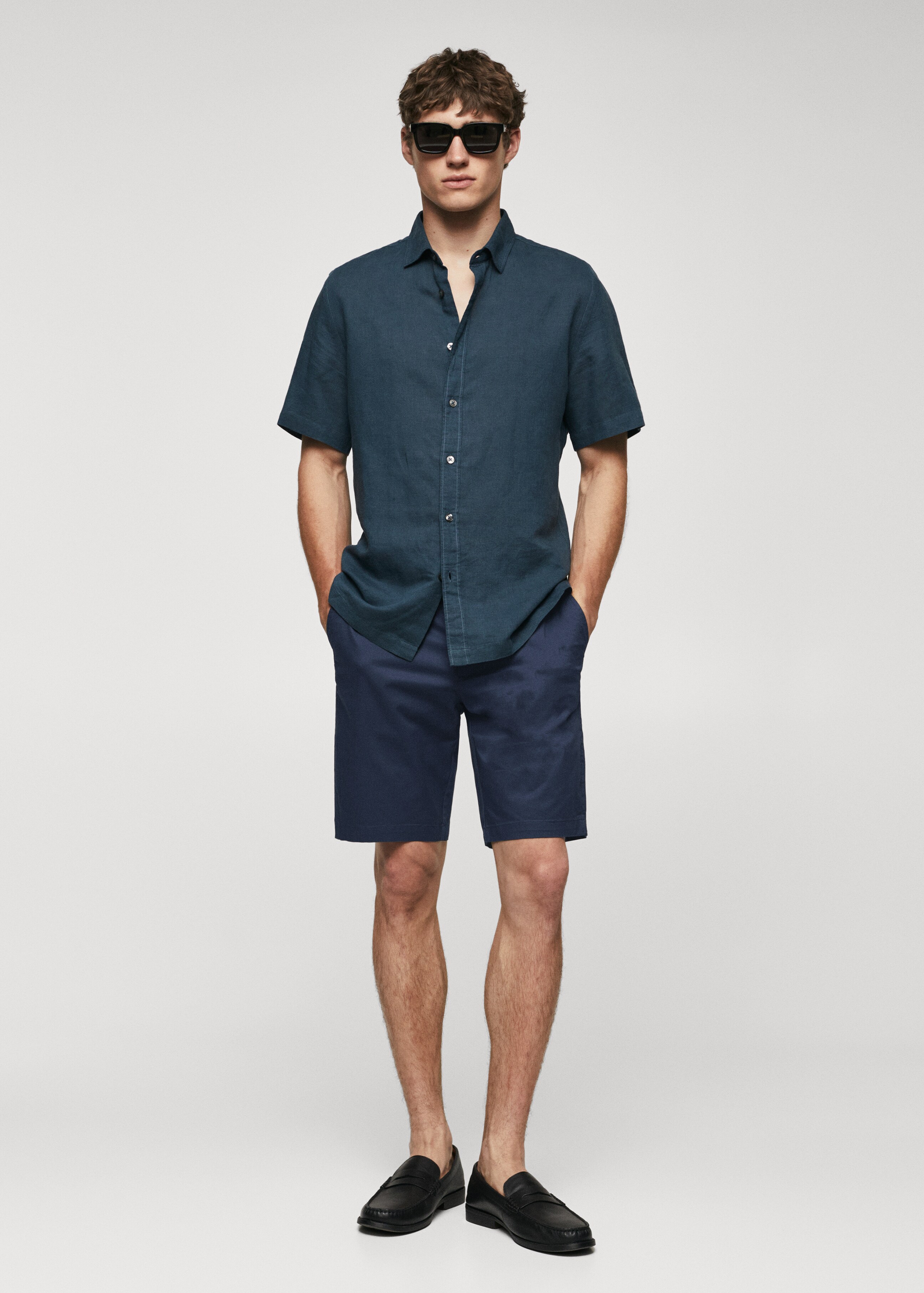 Slim-fit chino cotton bermuda shorts - General plane