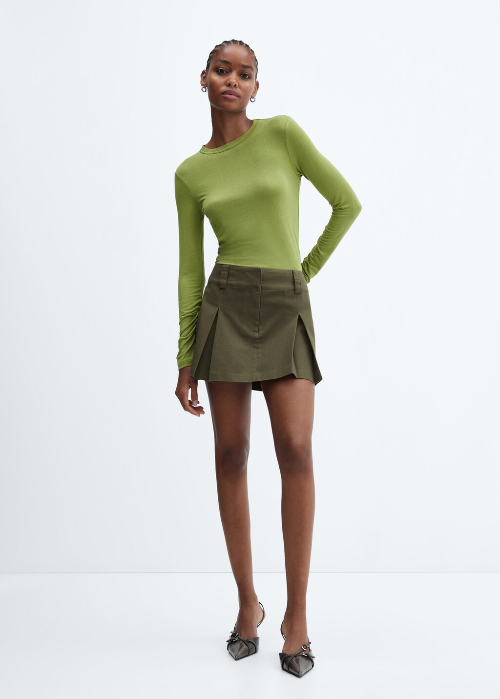 Pleated mini skirt - General plane