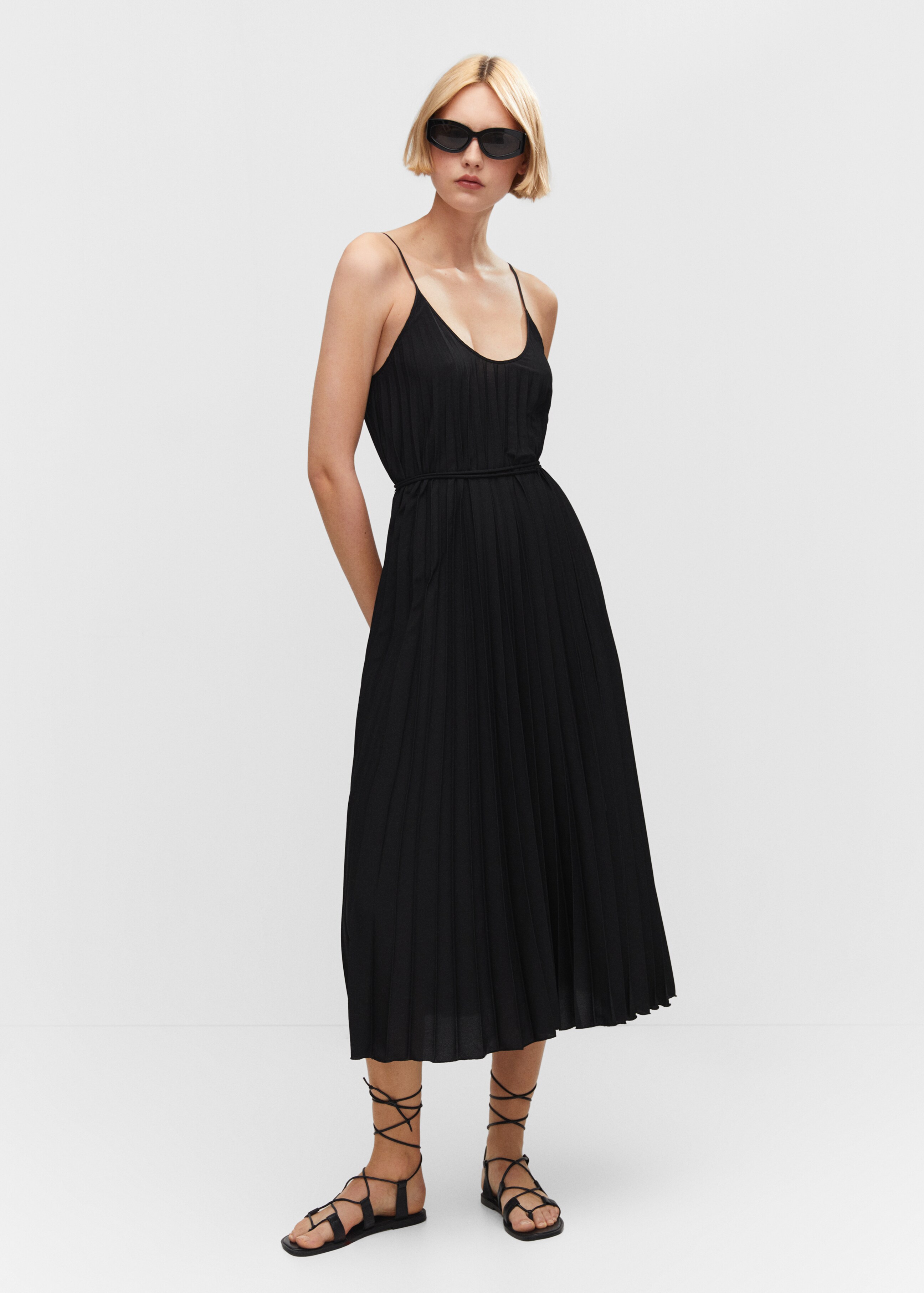 Pleated cord dress - General plane