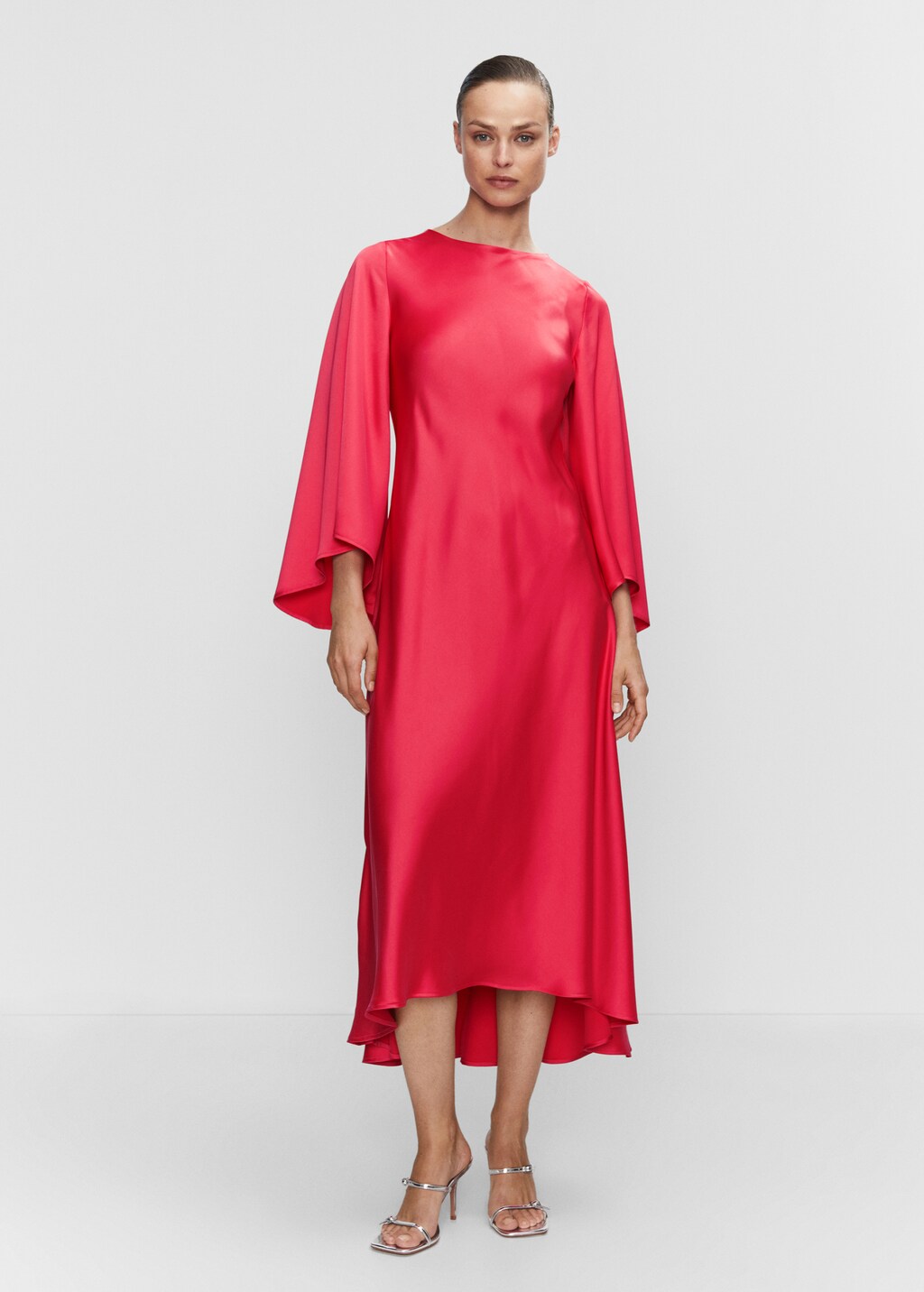 Flared-sleeve satin dress - General plane