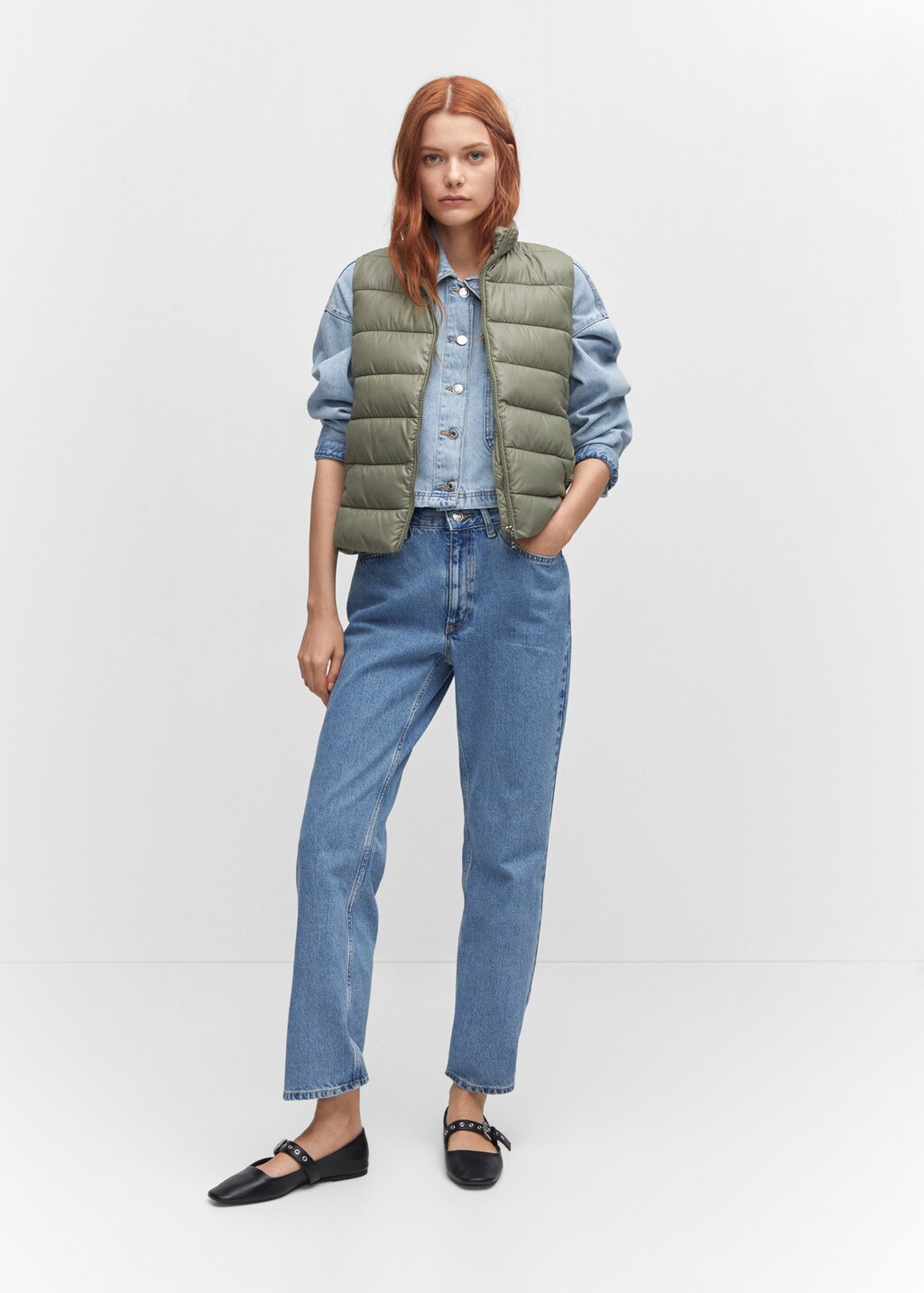 Ultra-light quilted gilet - General plane