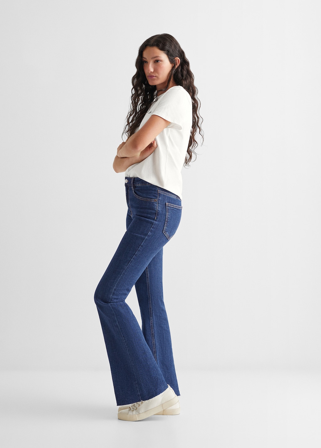 Frayed finish flare jeans - General plane