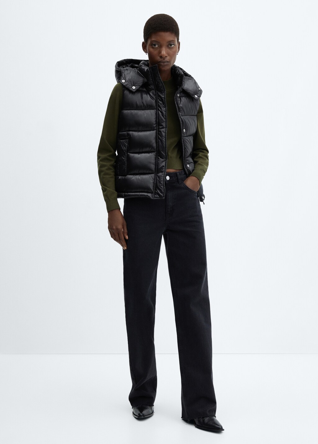 Water-repellent quilted gilet with hood - General plane