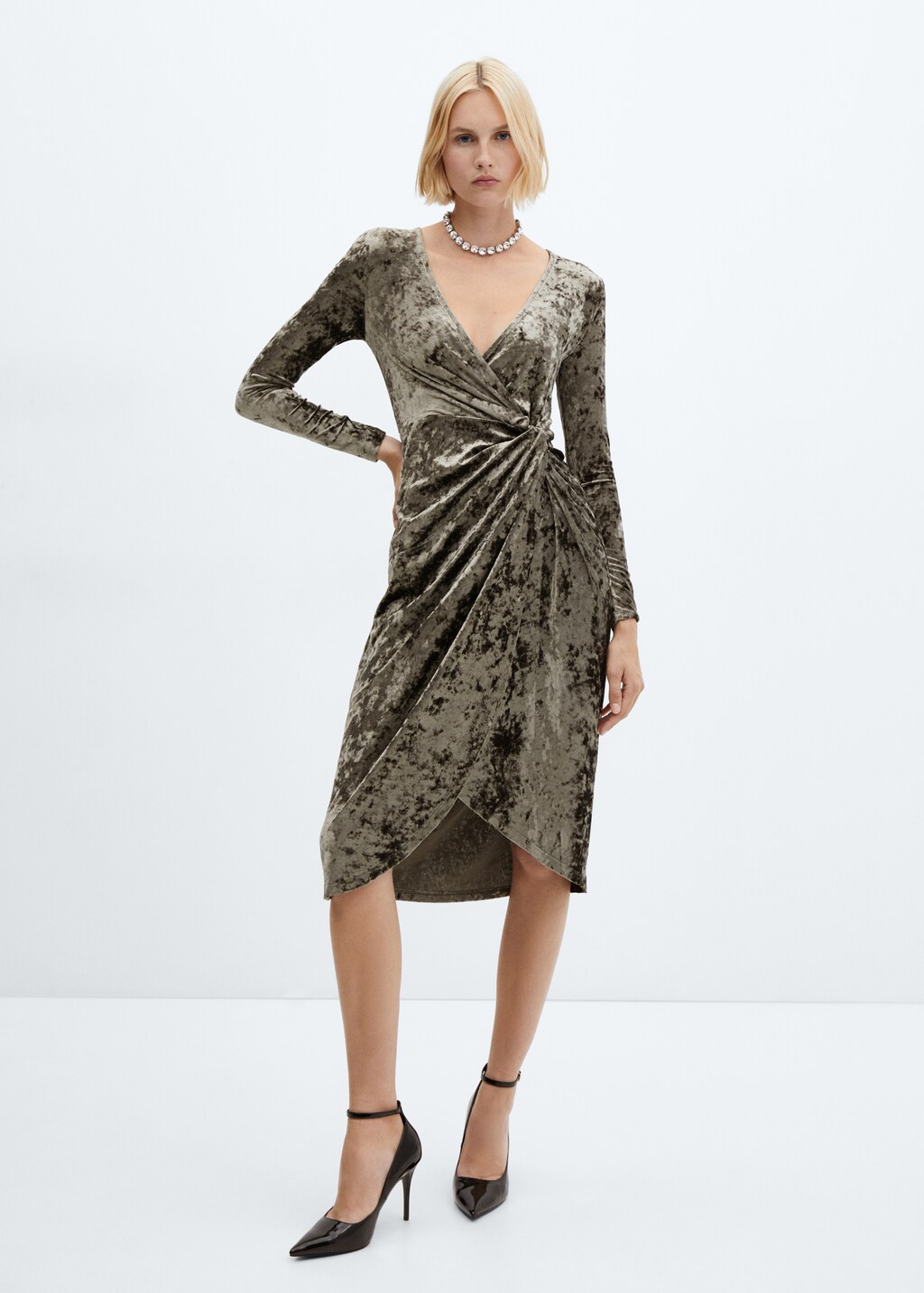 Velvet knot dress - General plane