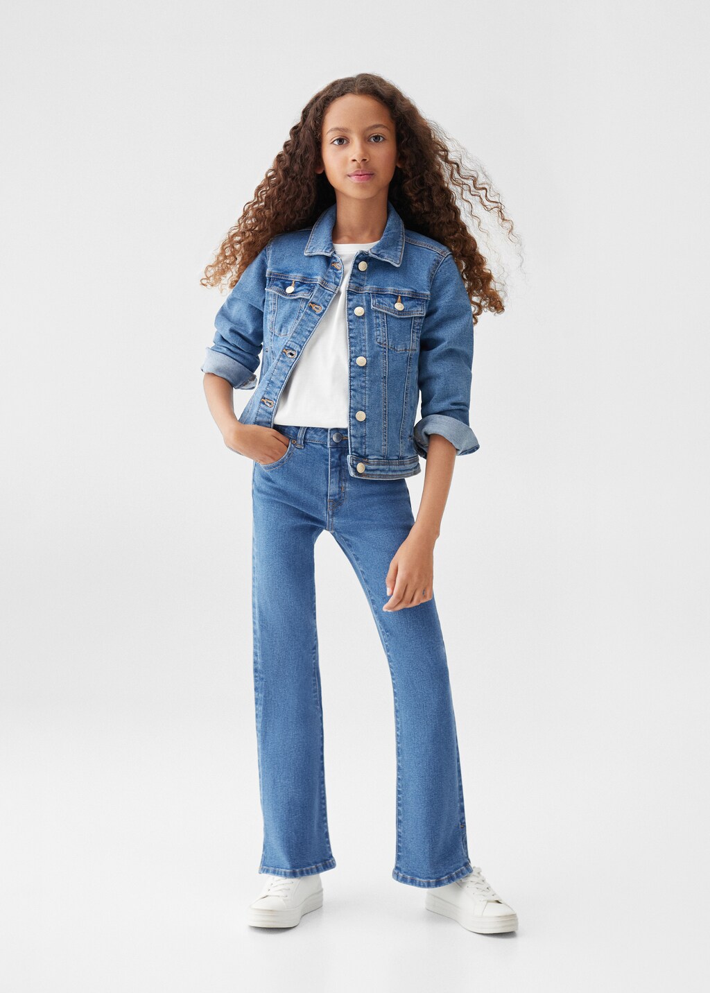 Flared jeans with slits - General plane