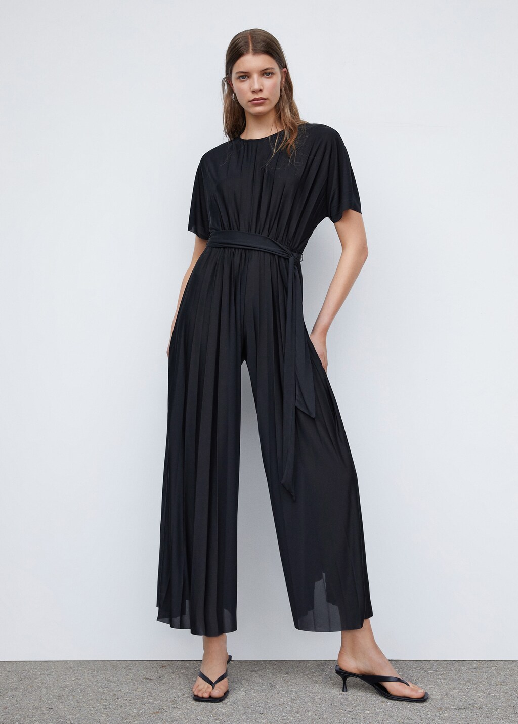 Pleated jumpsuit with bow - General plane