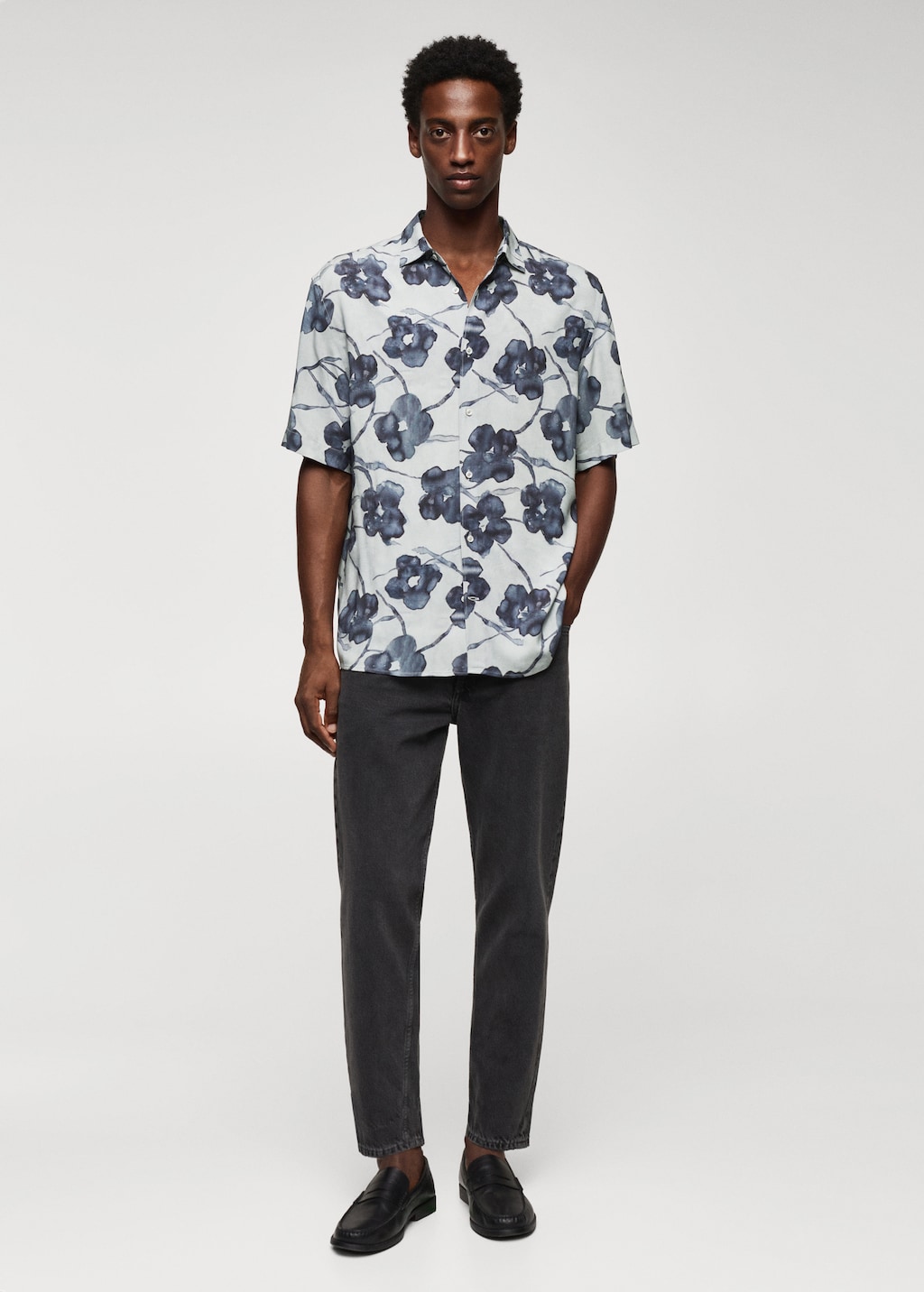 Flowy floral print shirt - General plane