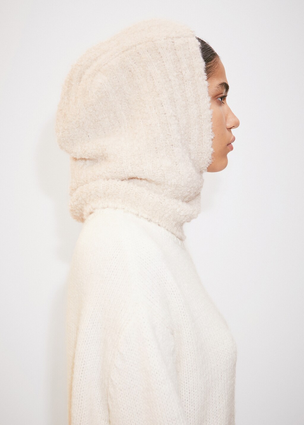 Knitted balaclava  - General plane