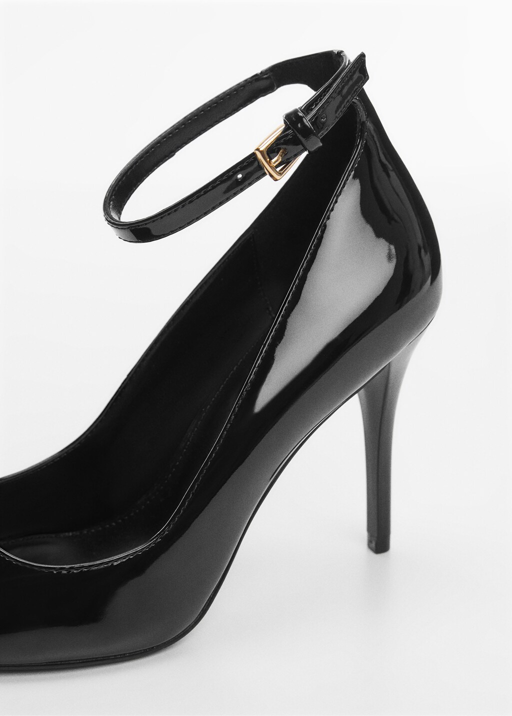 Patent leather-effect heeled shoes - Details of the article 2