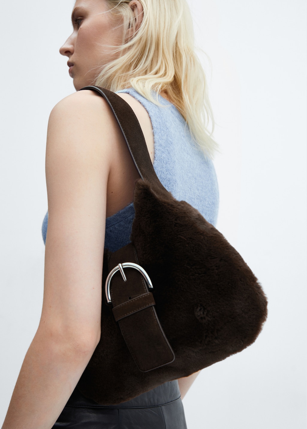 Leather-effect bag with buckle - Details of the article 9