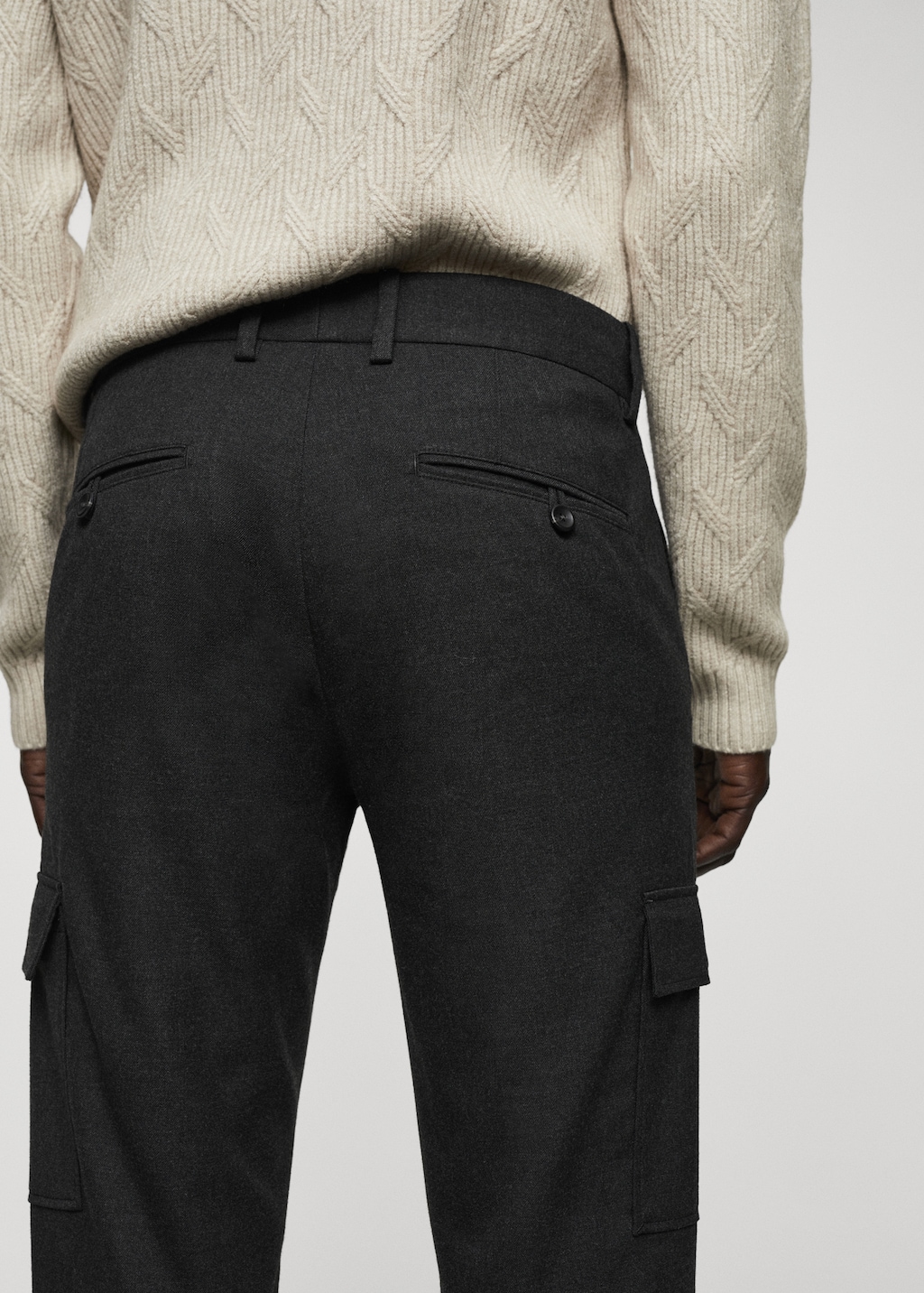 Pleated cargo trousers - Details of the article 4