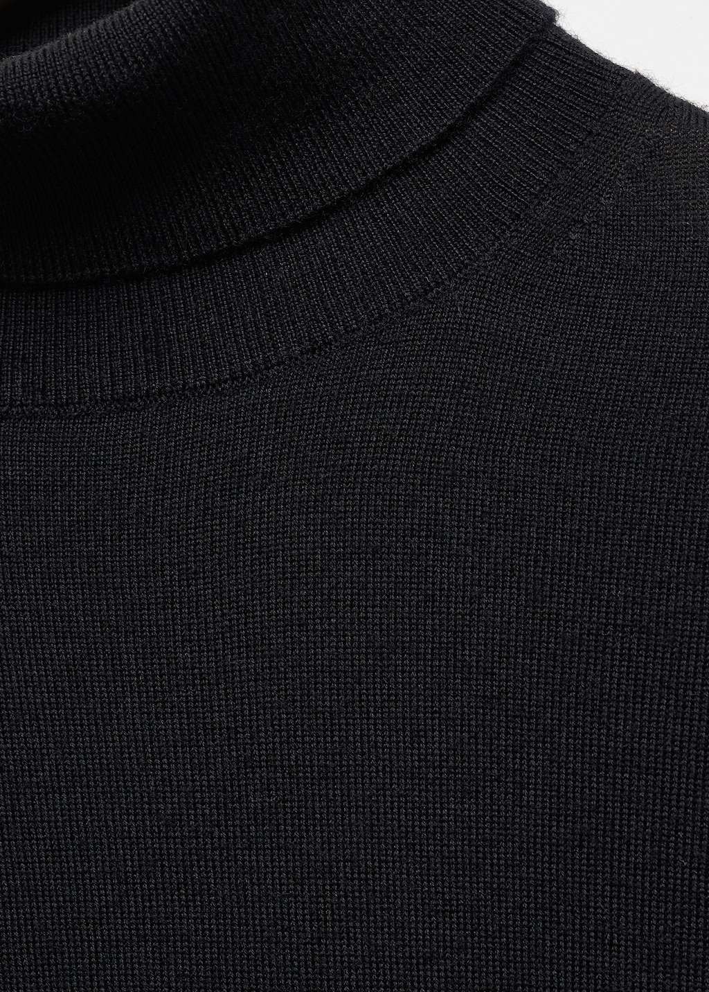 100% merino wool turtleneck sweater - Details of the article 8