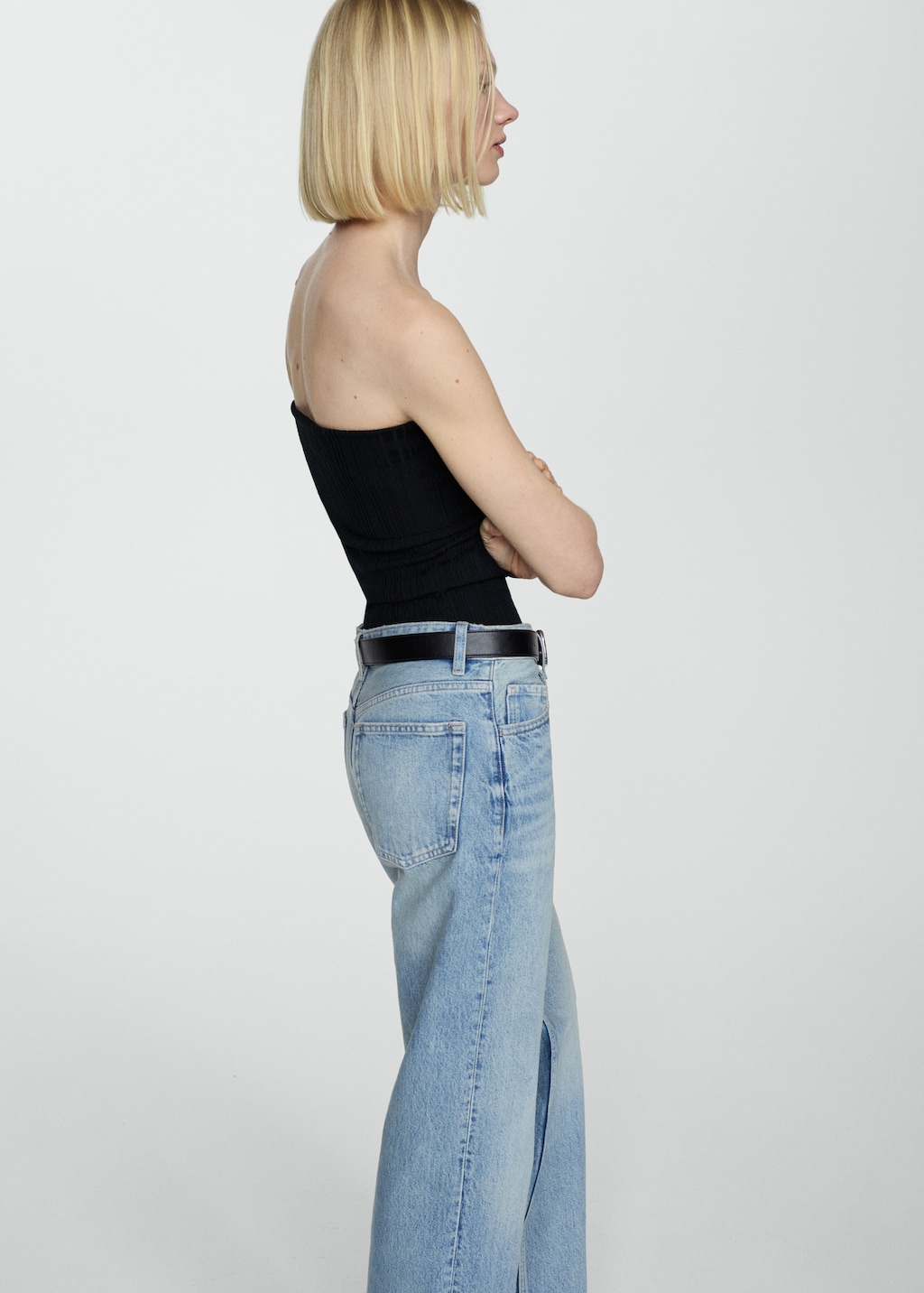 Gerade Jeans mit mittlerem Bund - Detail des Artikels 2