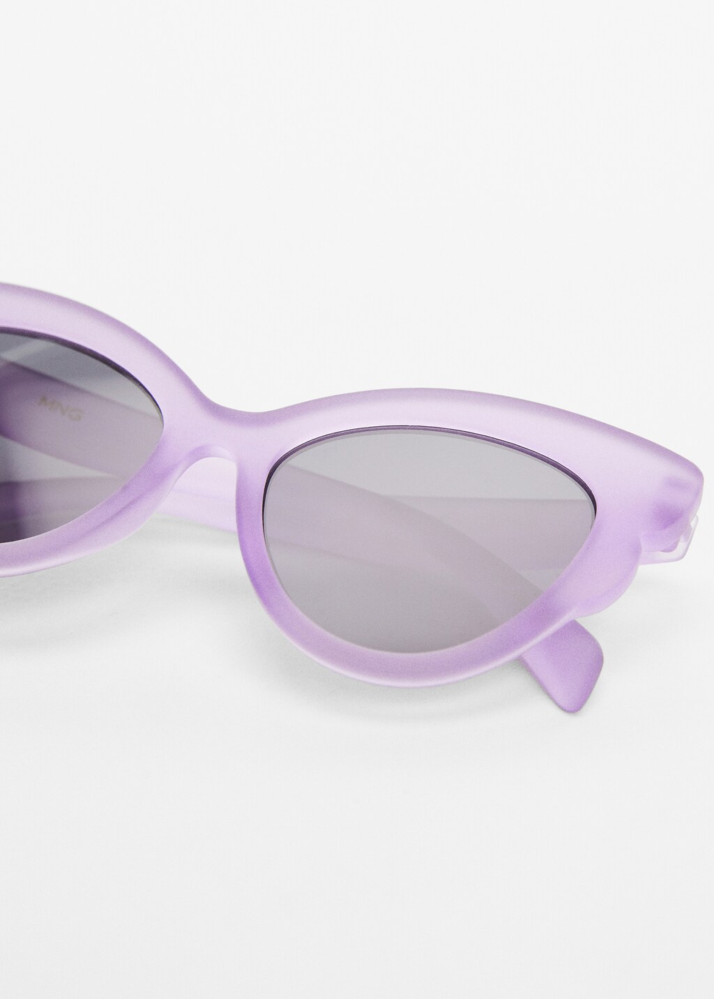 Resin frame sunglasses - Details of the article 2