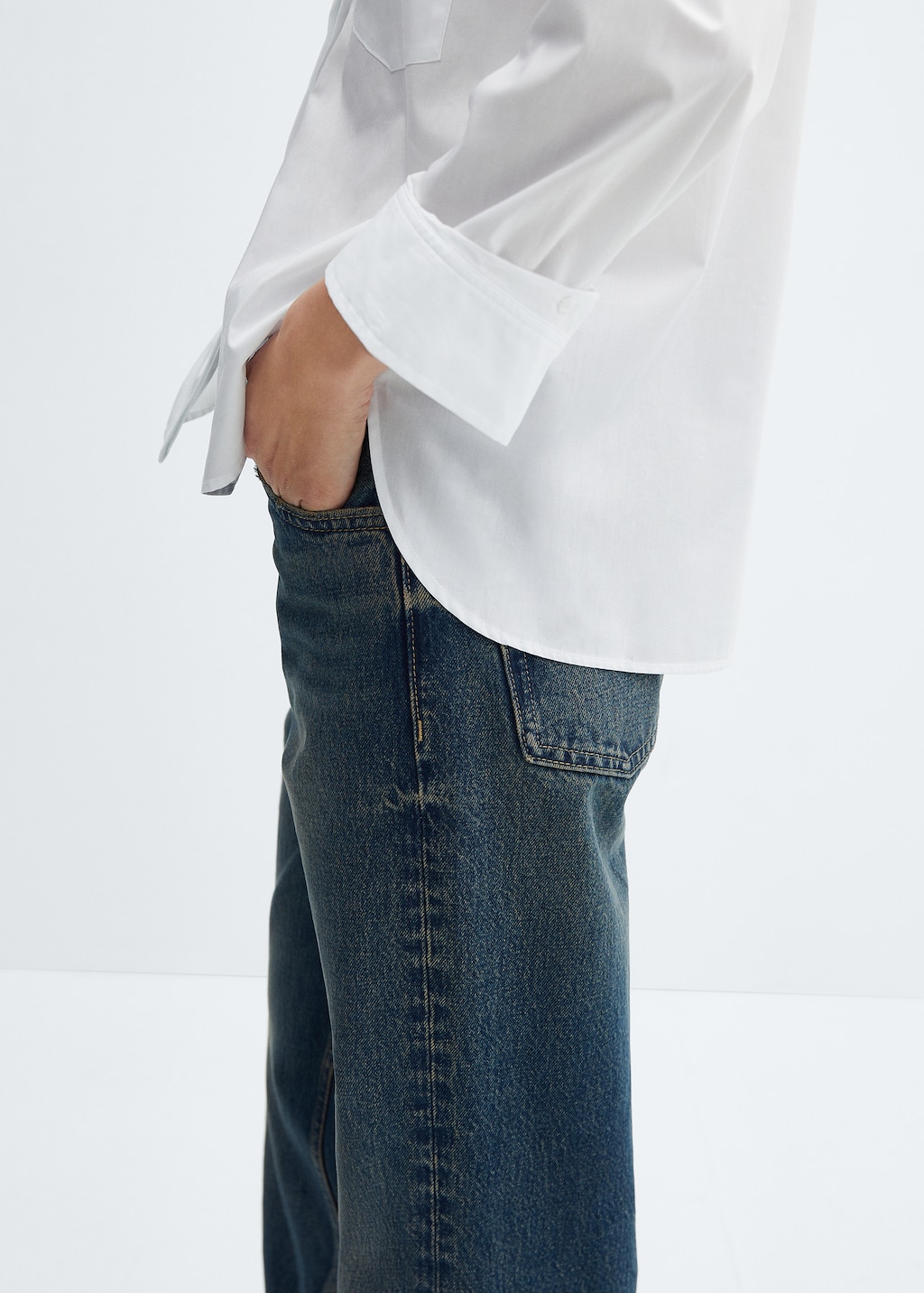 Buttoned cotton shirt - Details of the article 6