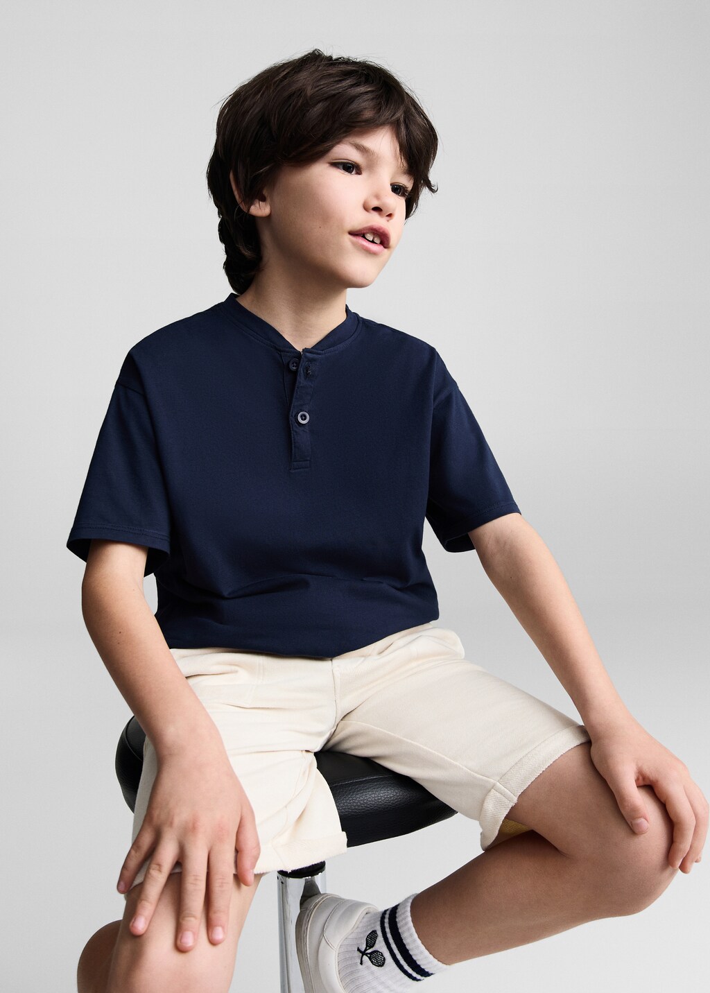 Buttoned cotton T-shirt - Details of the article 2