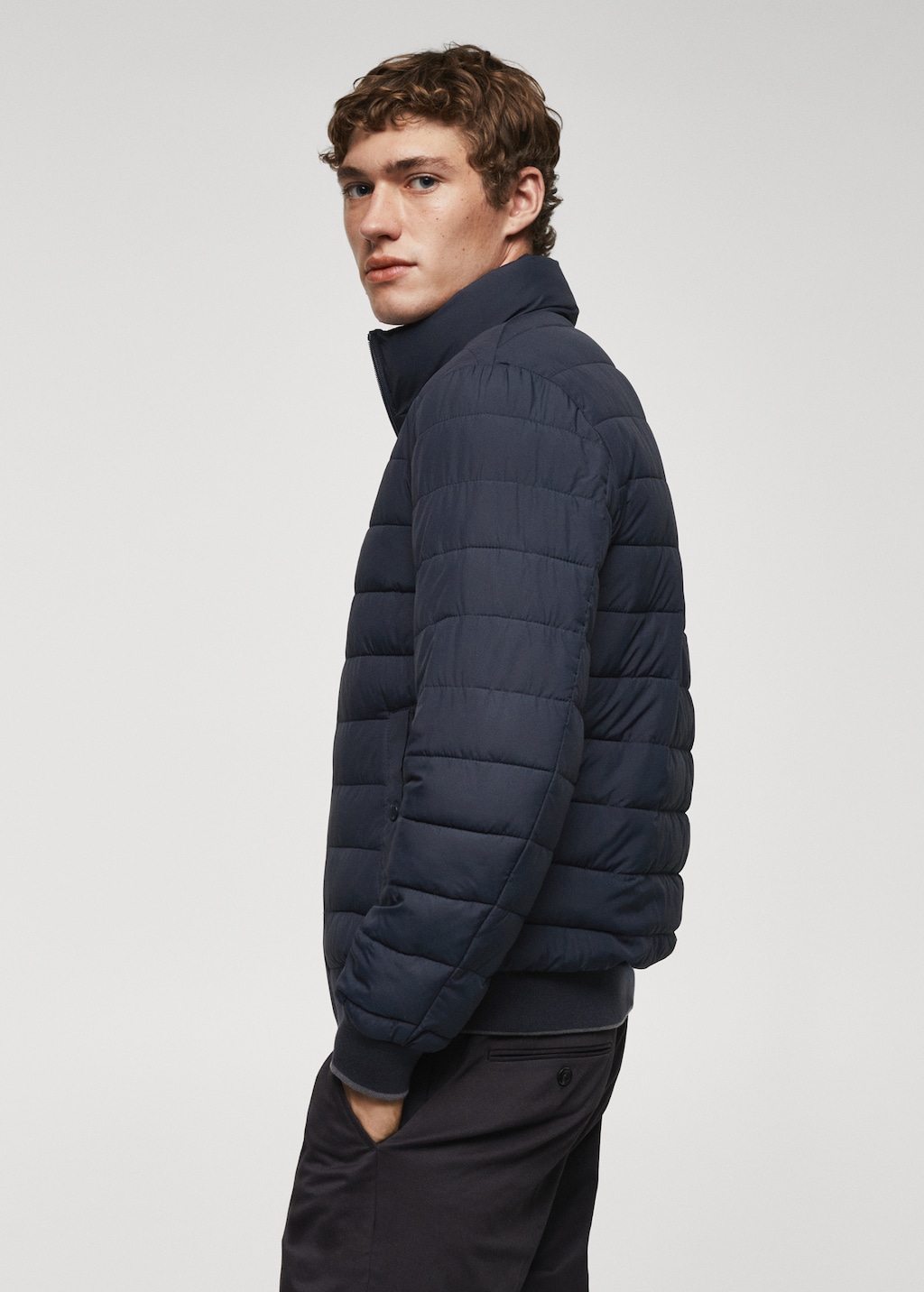 Ultra-lightweight water-repellent quilted anorak - Details of the article 2