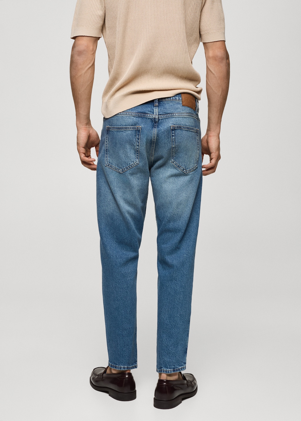 Tapered-fit jeans - Reverse of the article