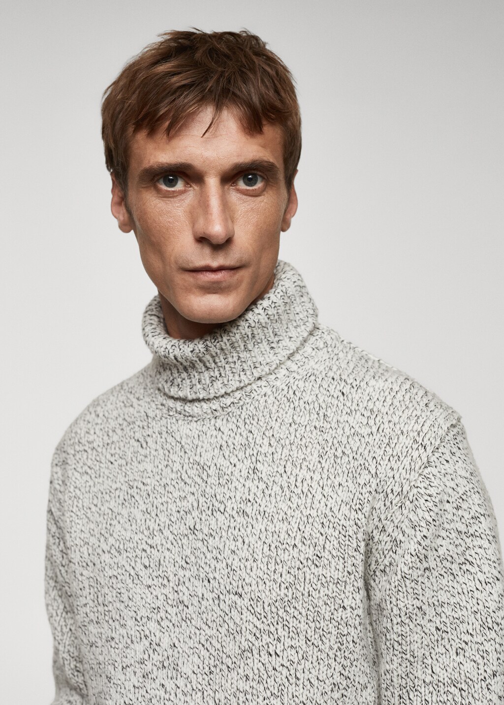 Wool turtleneck sweater - Details of the article 1