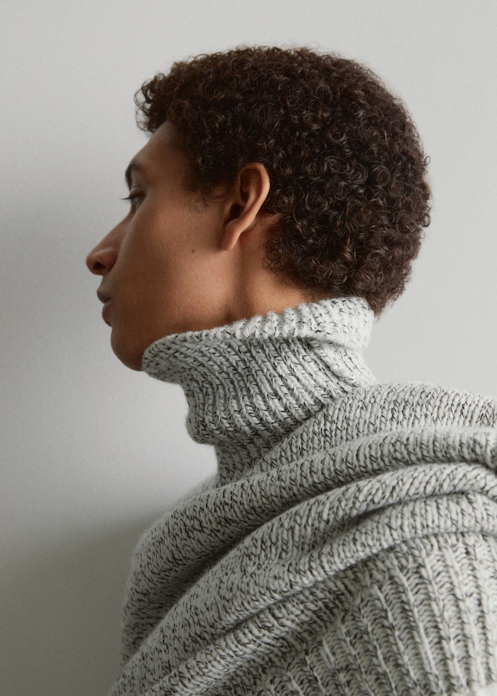 Wool turtleneck sweater - Details of the article 7