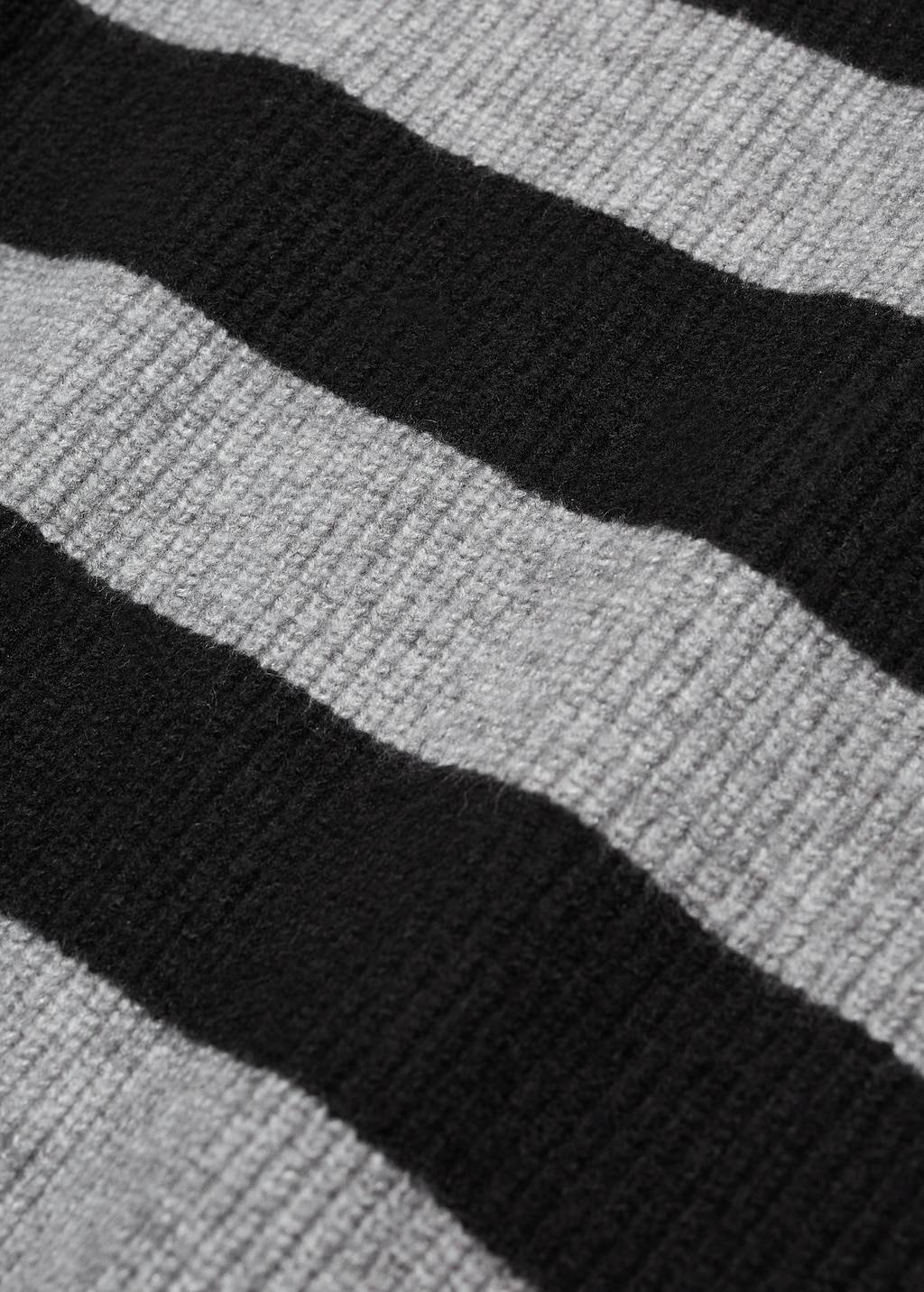 Perkins-neck striped sweater - Details of the article 8