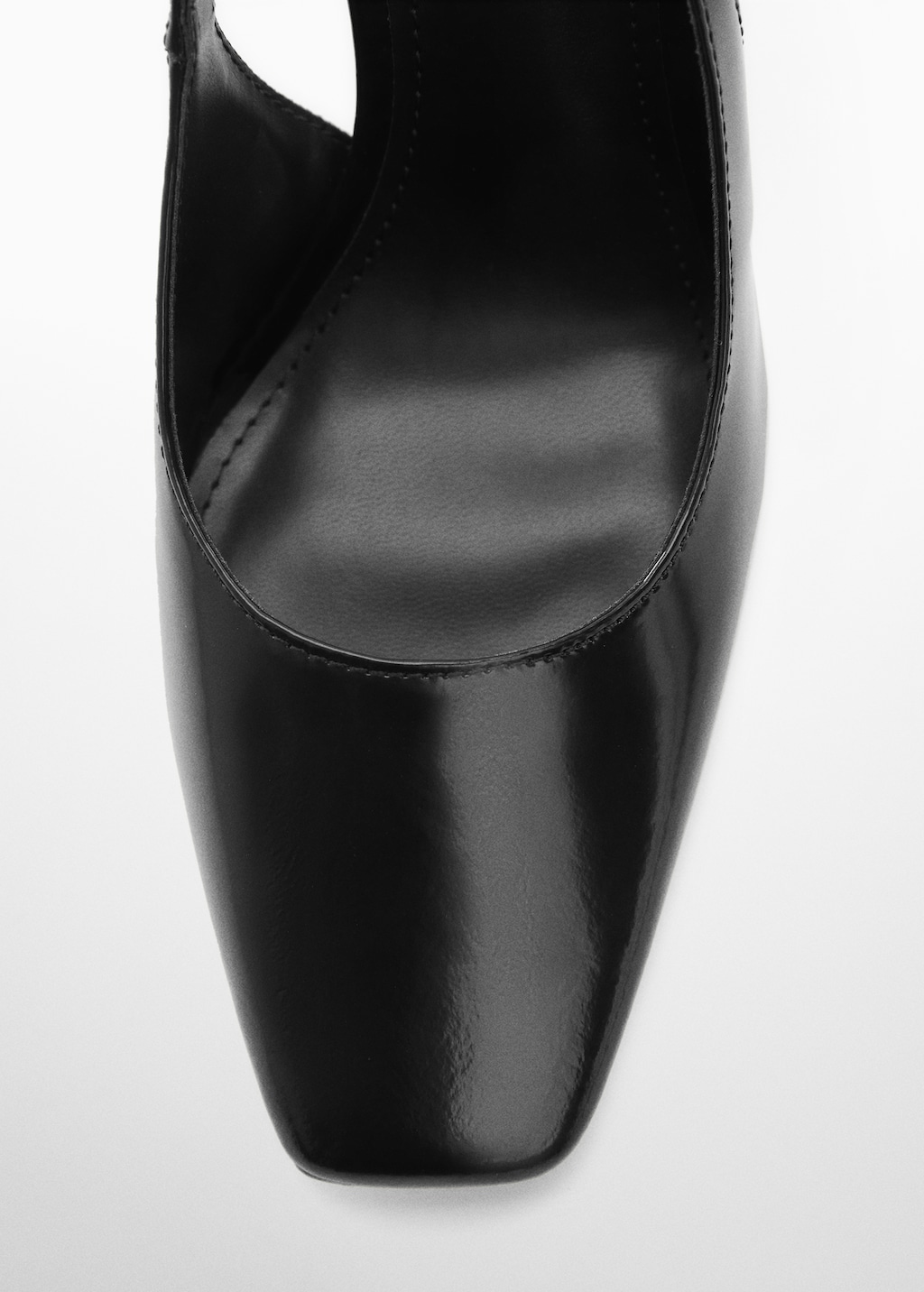 Sling back leather shoes - Details of the article 2