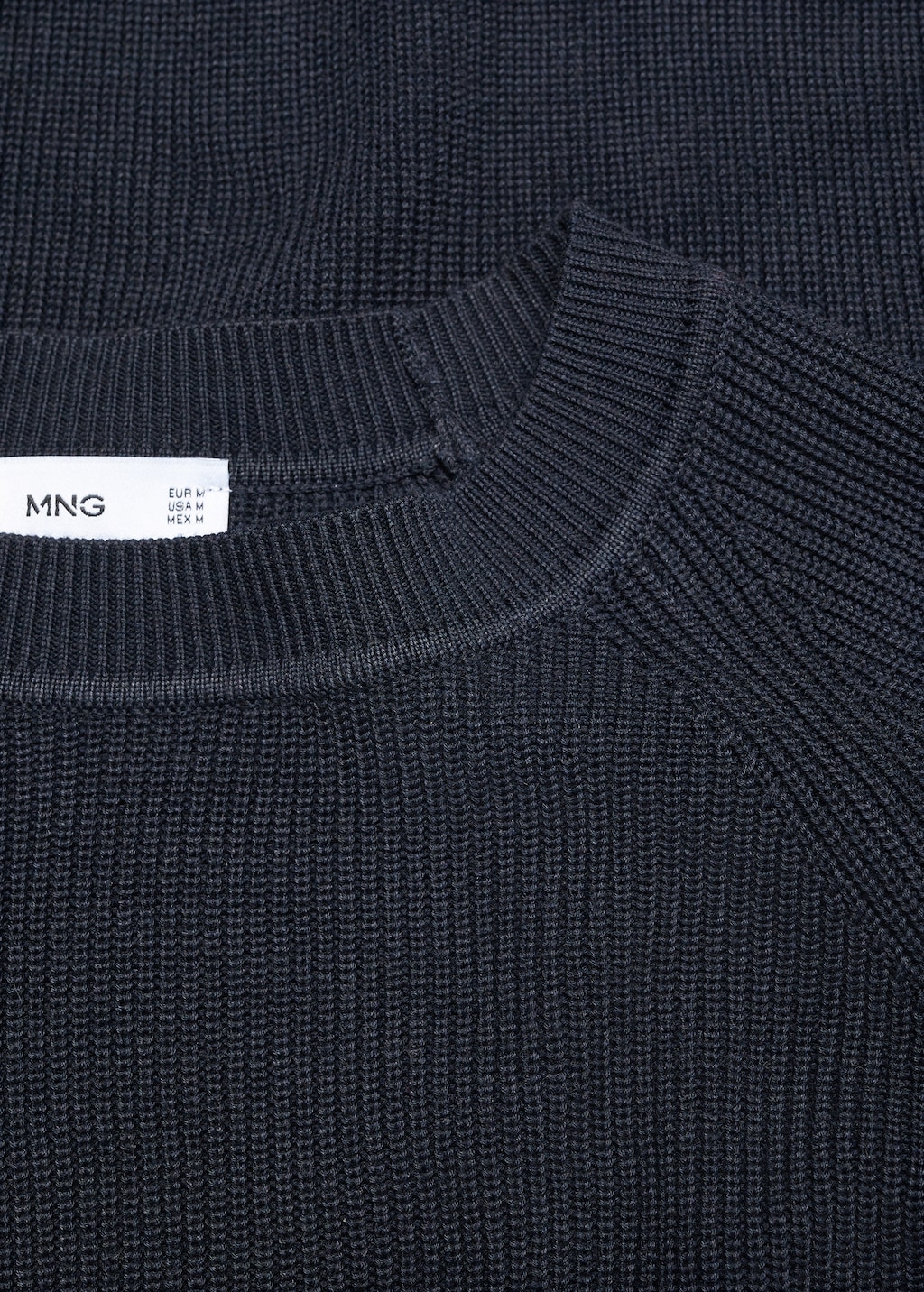 Ribbed round-neck sweater - Details of the article 8